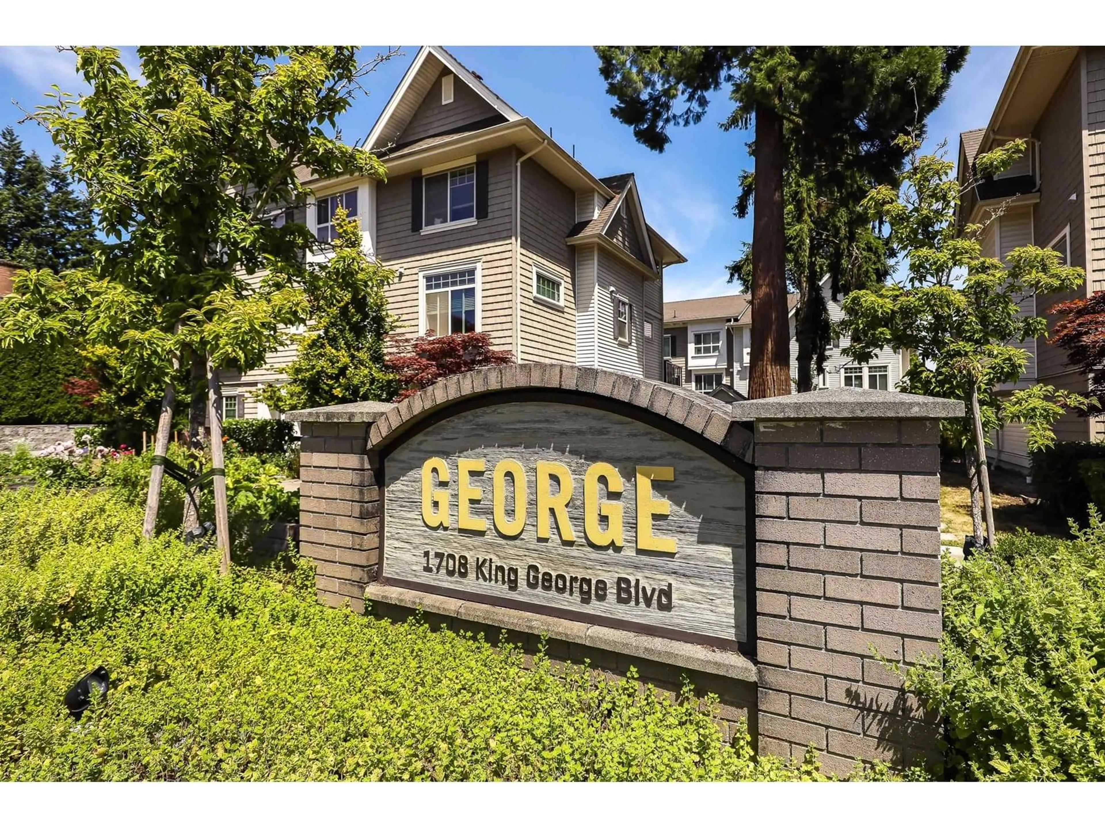 Unknown for 17 - 1708 KING GEORGE, Surrey British Columbia V4A4Z8