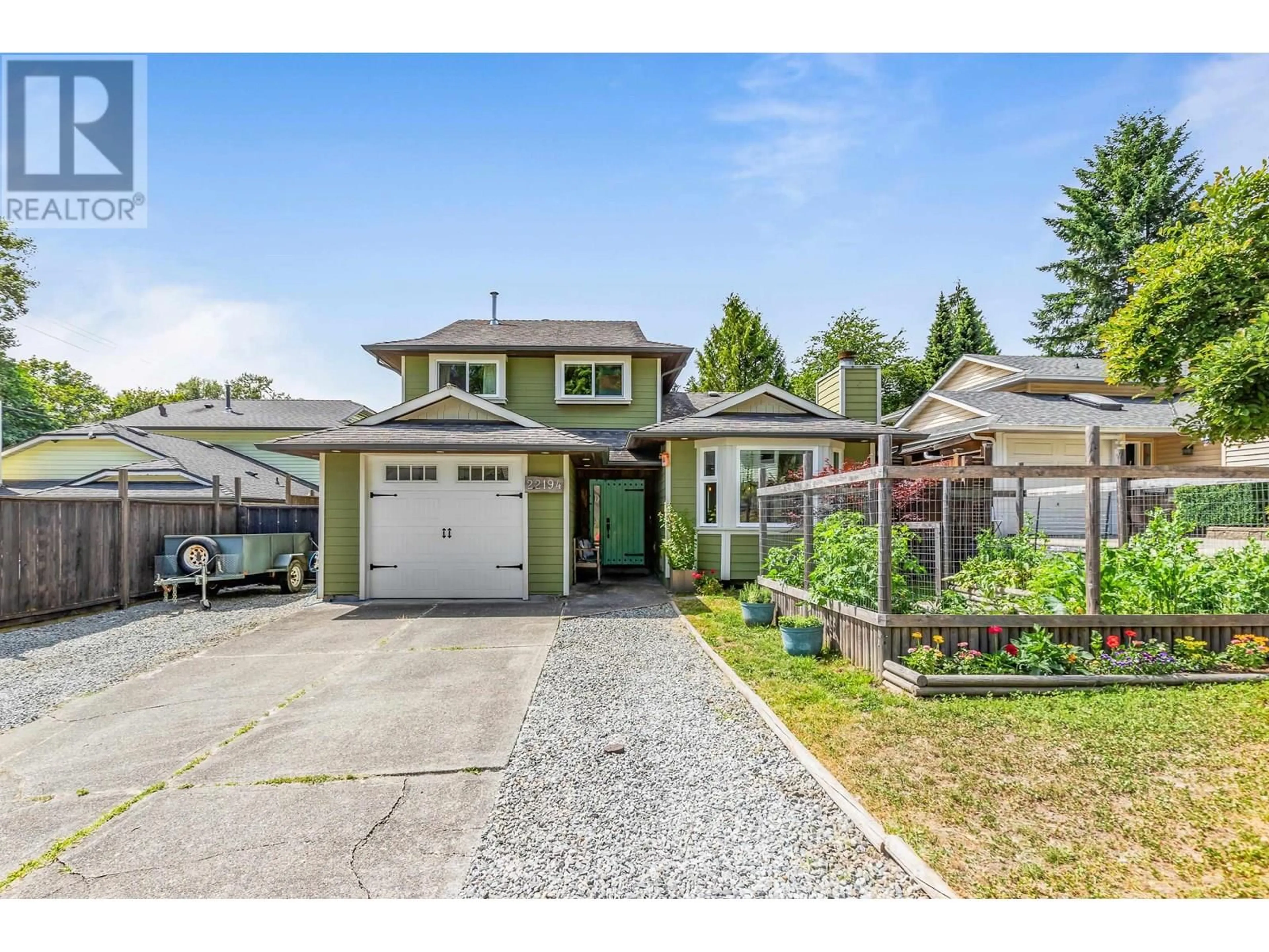Home with vinyl exterior material, street for 22194 RIVER BEND, Maple Ridge British Columbia V2X9C1