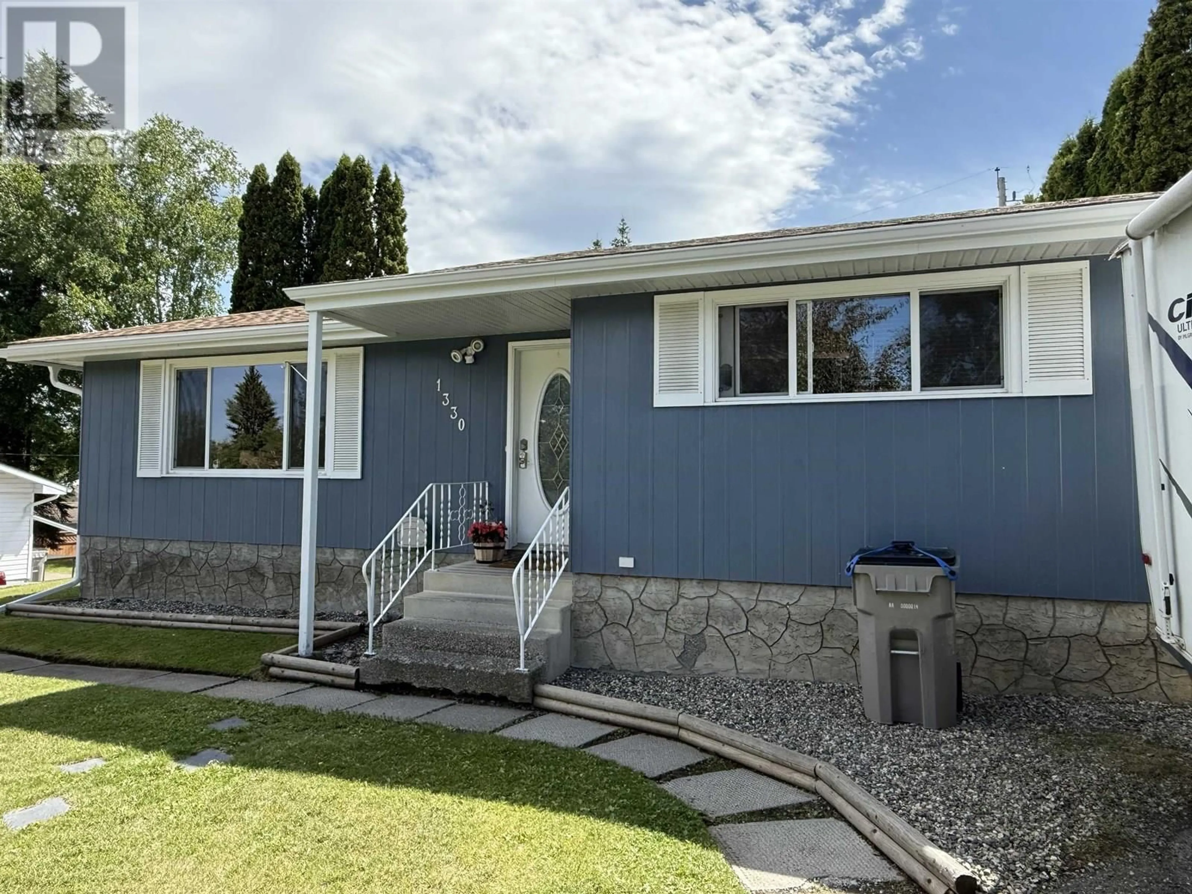 Home with vinyl exterior material, street for 1330 PALEY AVENUE, Quesnel British Columbia V2J1R1