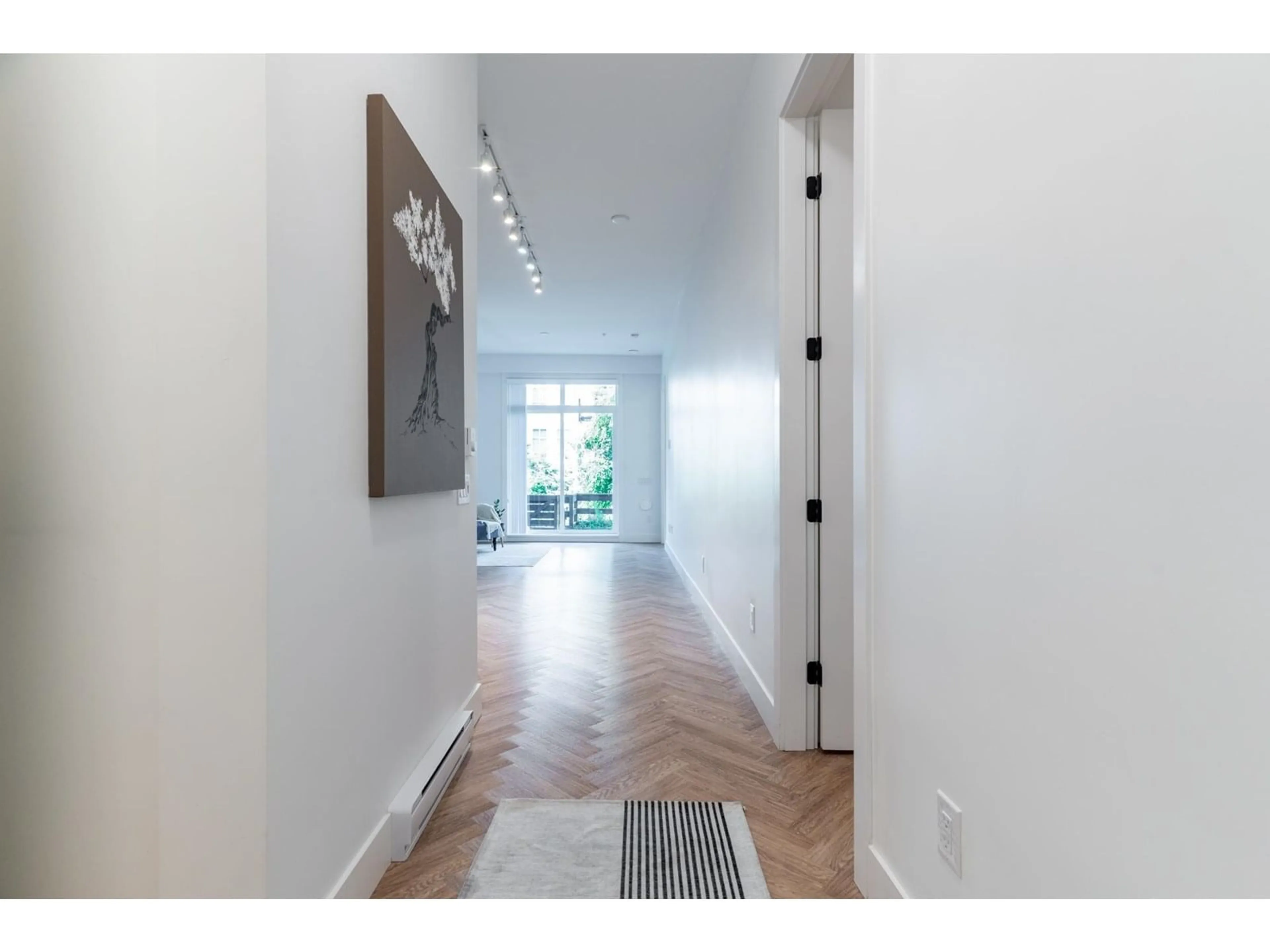 Indoor entryway for 106 - 13933 105, Surrey British Columbia V3T0R6