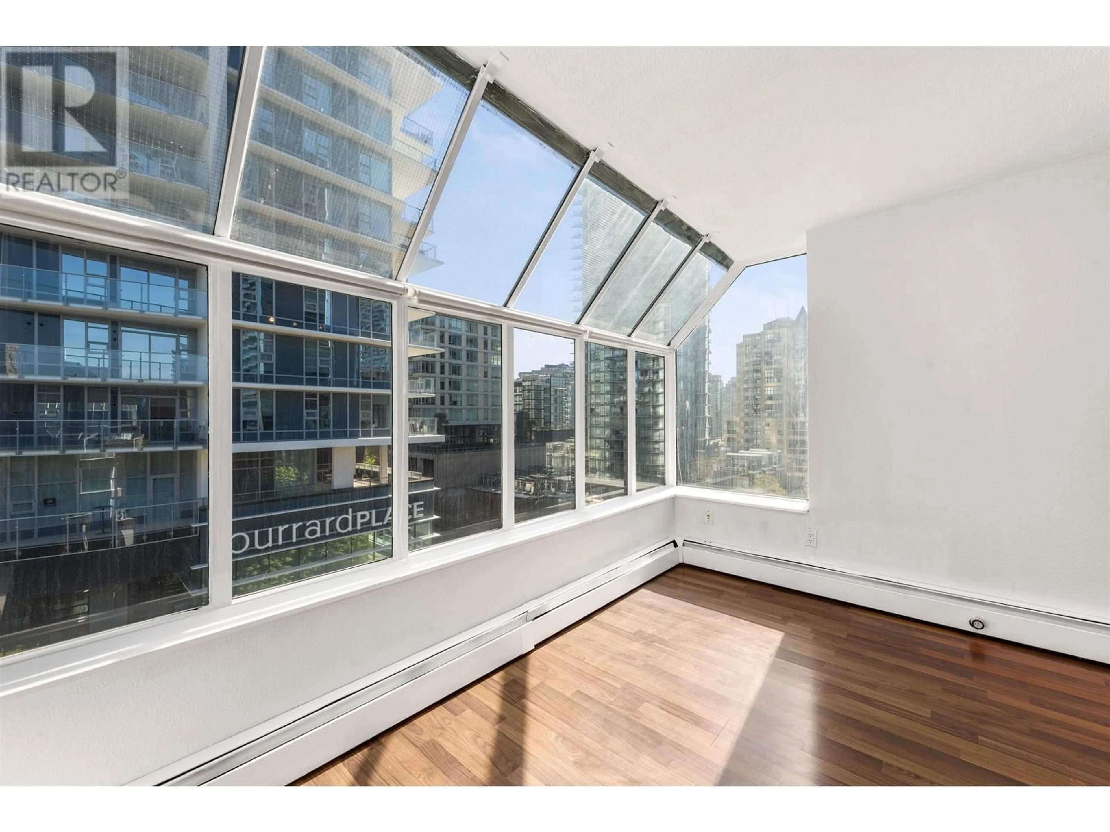 A pic of a room for 901 - 950 DRAKE STREET, Vancouver British Columbia V6Z2B9