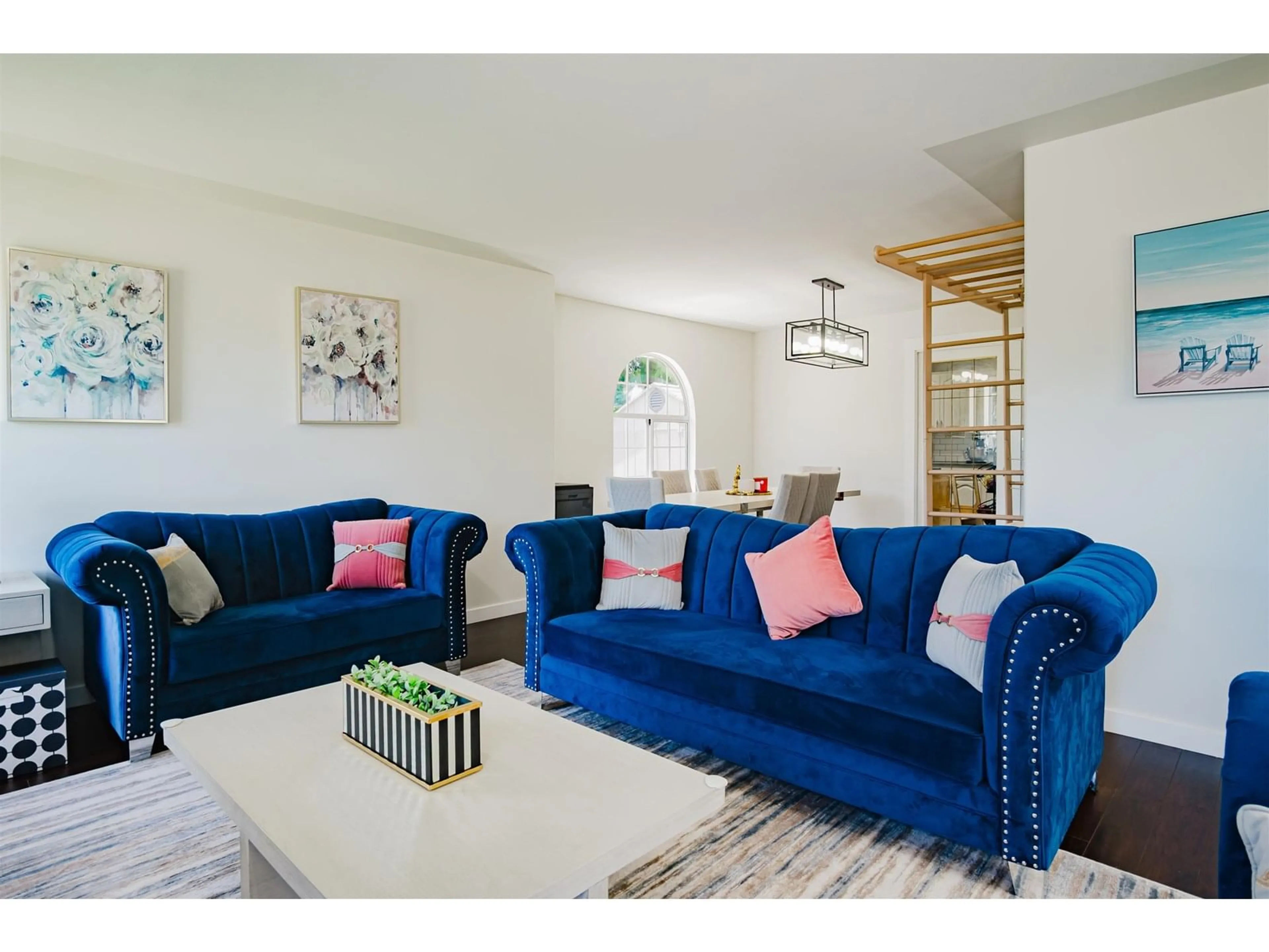 Living room with furniture, unknown for 5655 187, Surrey British Columbia V3S7N3