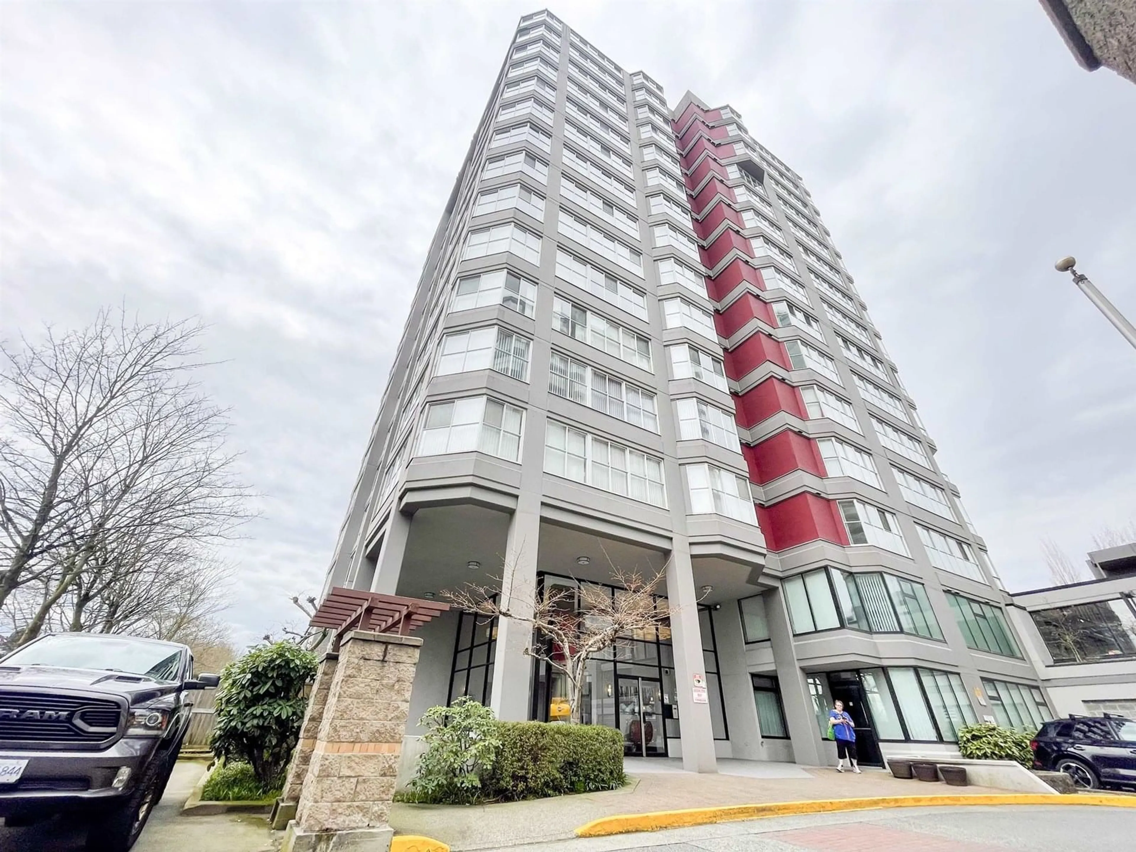 Indoor foyer for 604 - 11920 80, Delta British Columbia V4C8E8