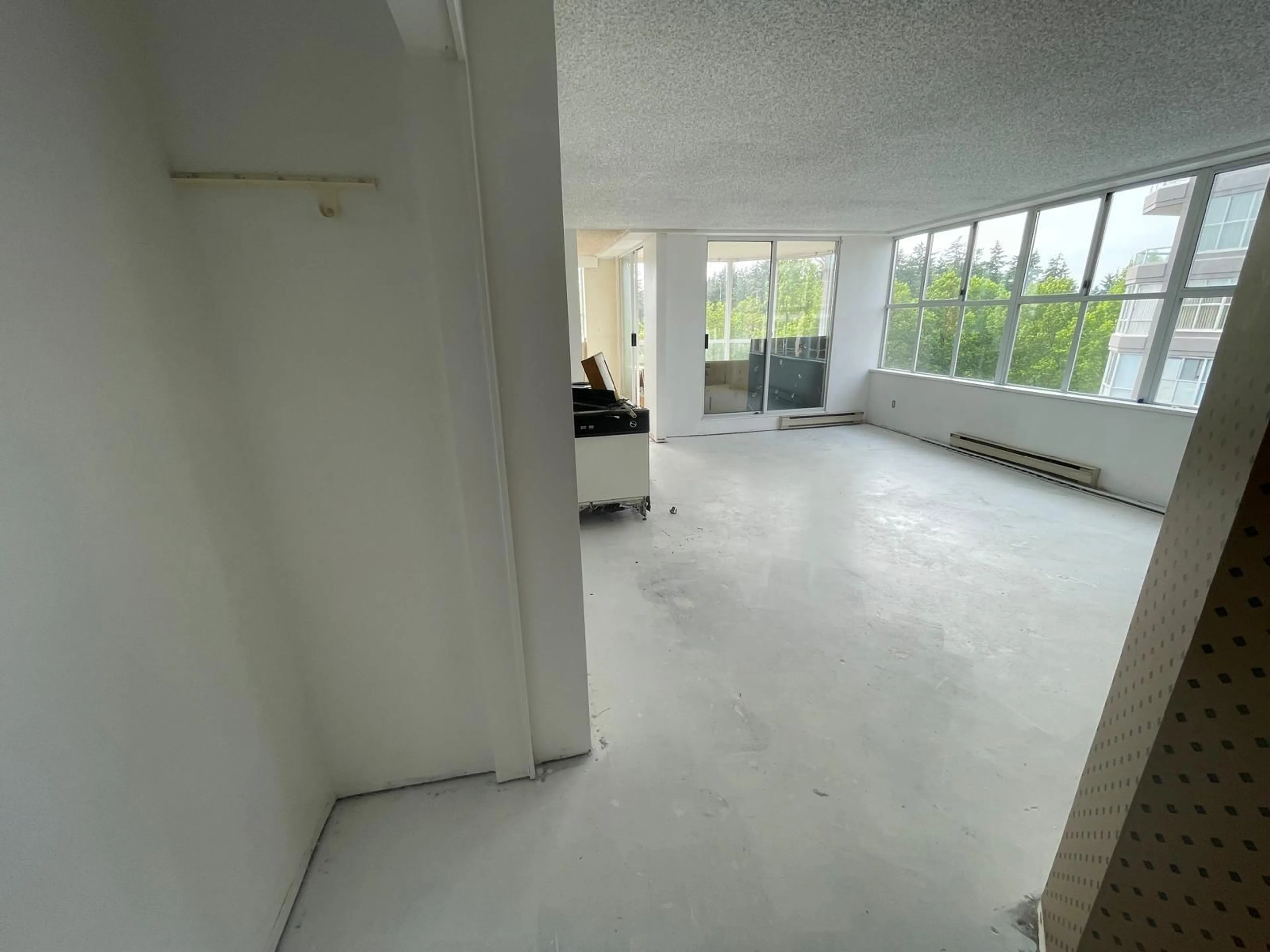 A pic of a room for 604 - 11920 80, Delta British Columbia V4C8E8