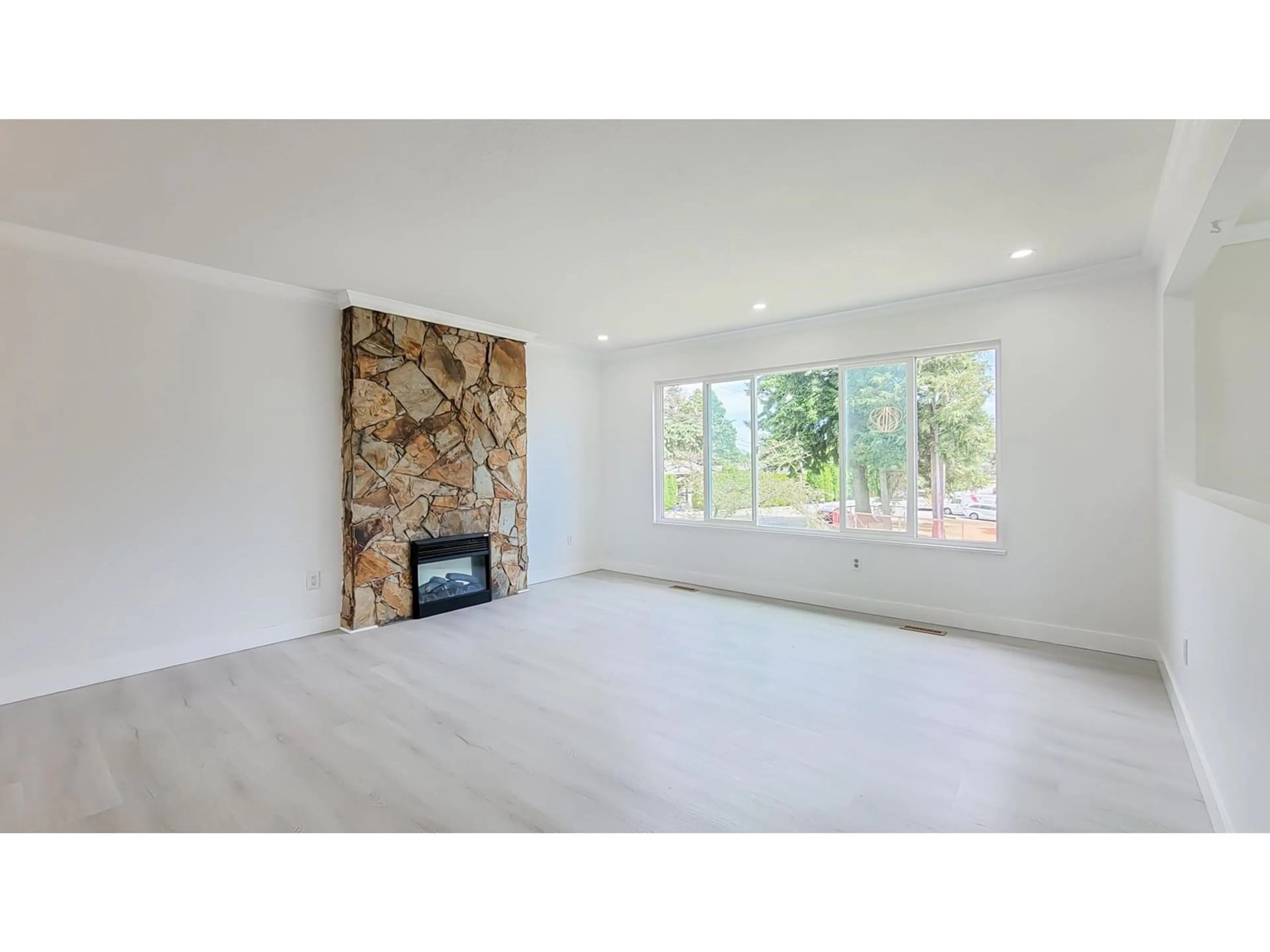 A pic of a room for 2883 264A A, Langley British Columbia V4W3A9