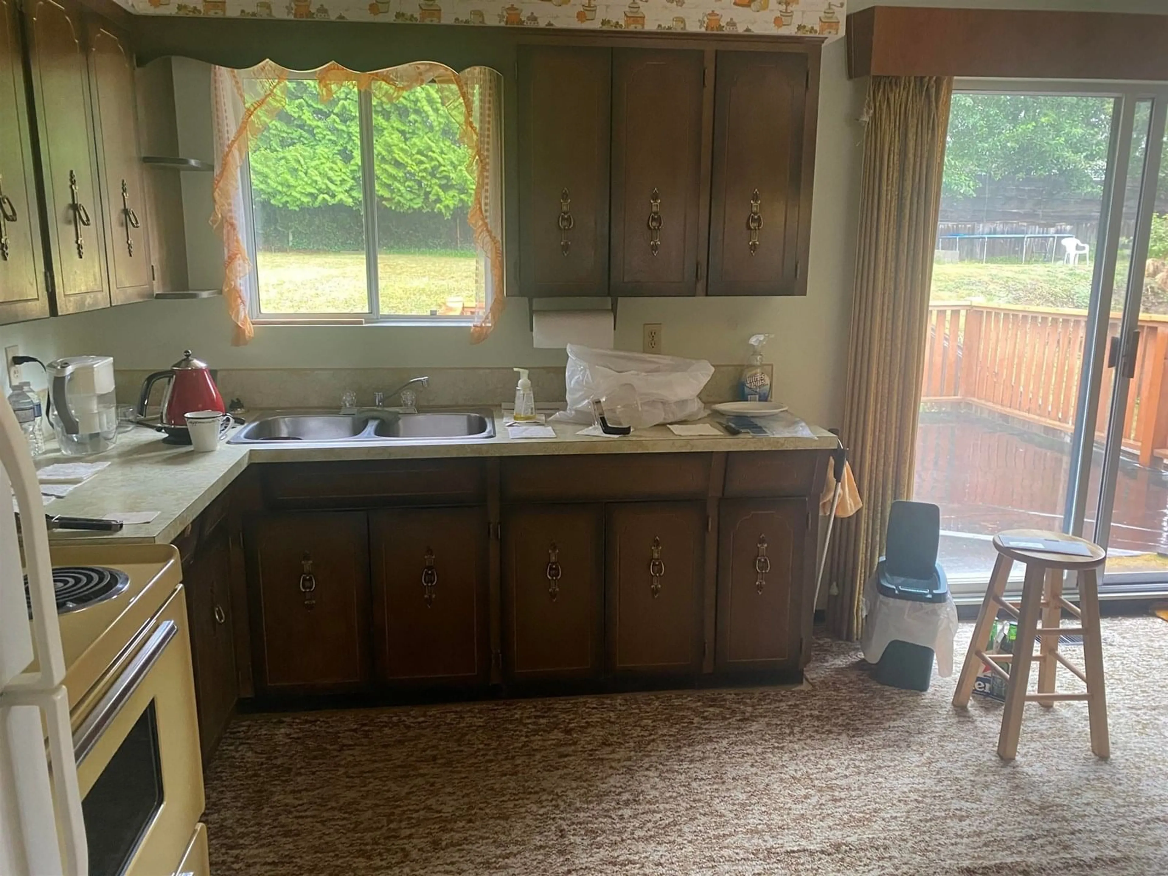 Standard kitchen, unknown for 32673 BOBCAT, Mission British Columbia V2V5J8