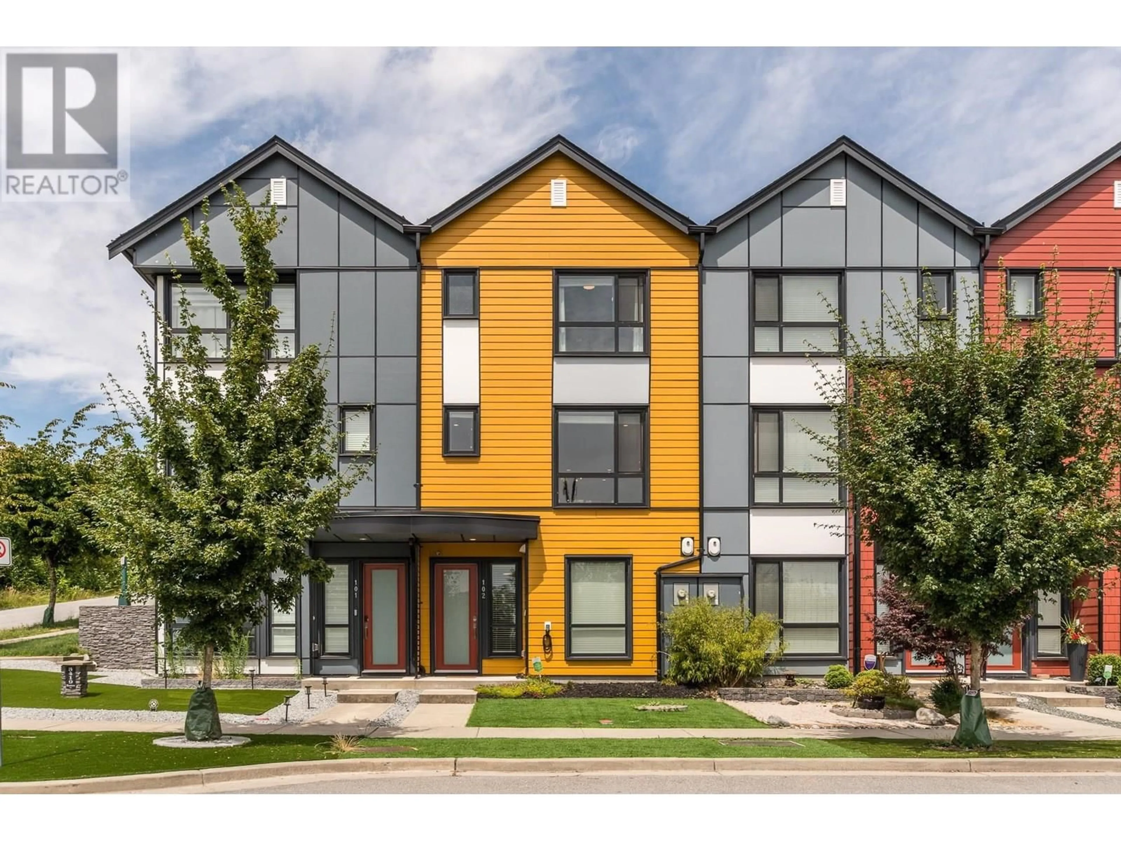Home with brick exterior material, street for 102 - 3419 ROXTON AVENUE, Coquitlam British Columbia V3B0G7