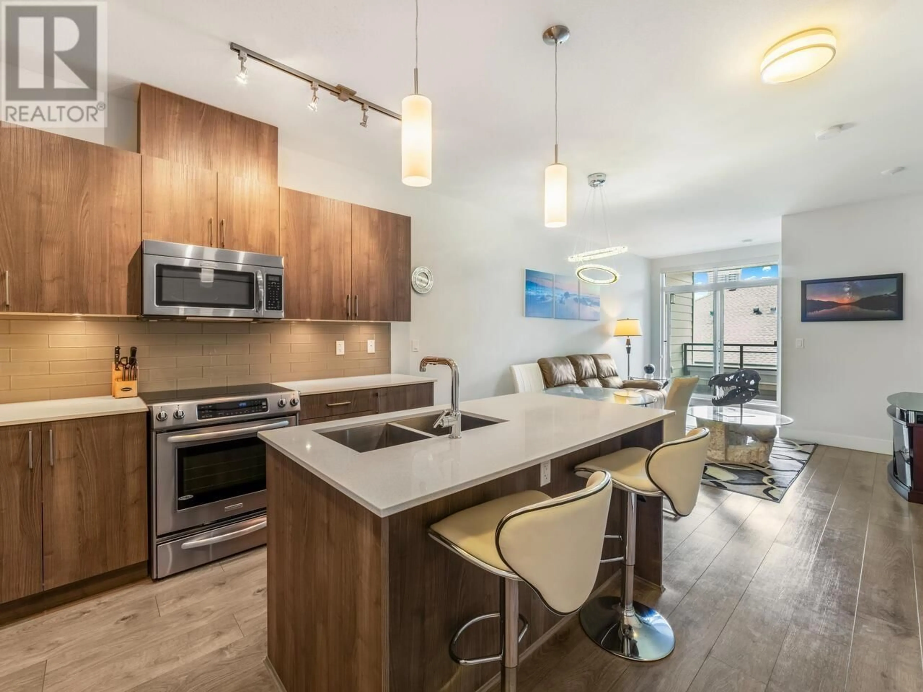 Open concept kitchen, unknown for 408 - 630 COMO LAKE AVENUE, Coquitlam British Columbia V3J0E4