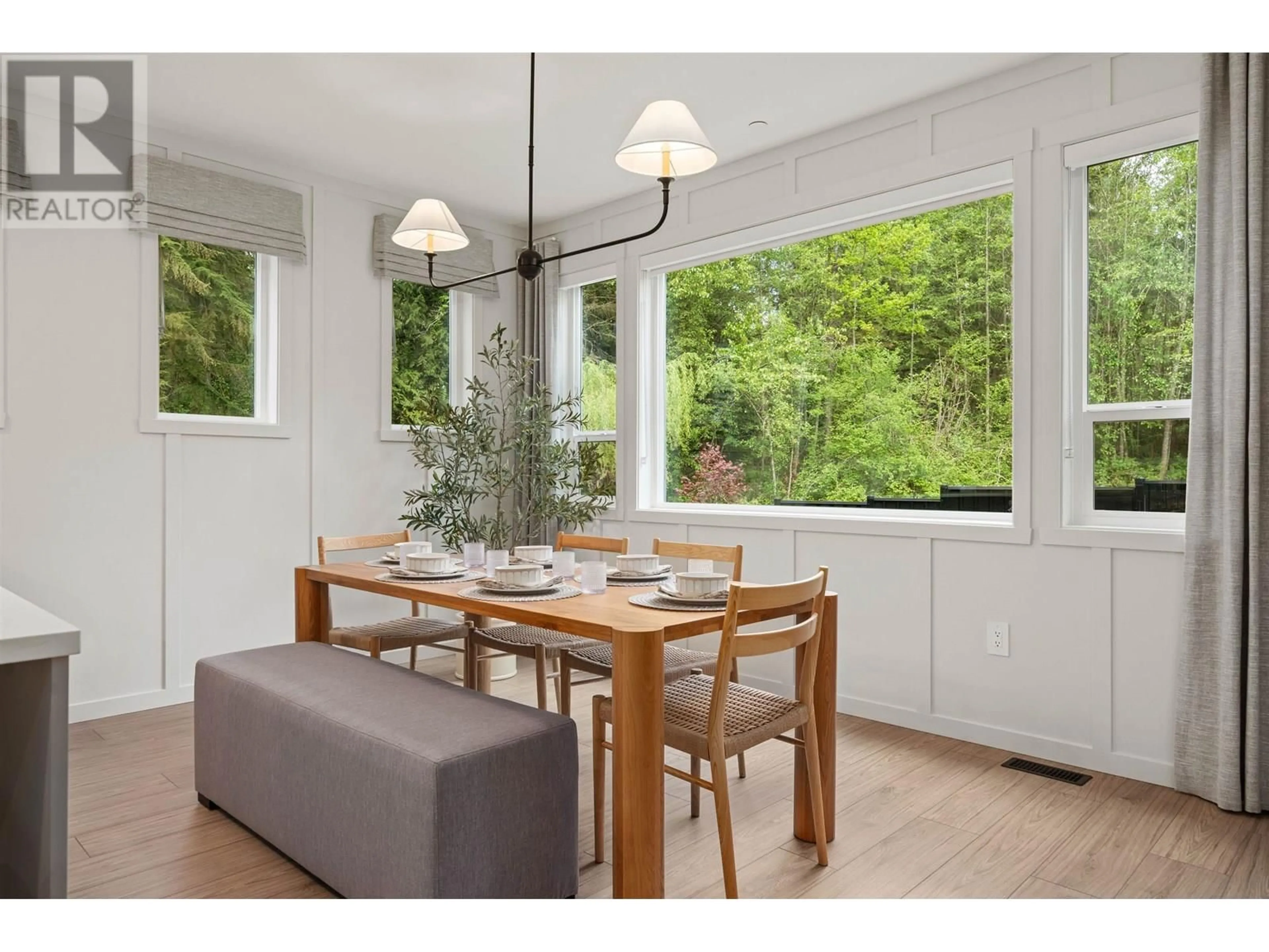 Dining room, wood/laminate floor for 11052 LOCKWOOD STREET, Maple Ridge British Columbia V2W1Z6