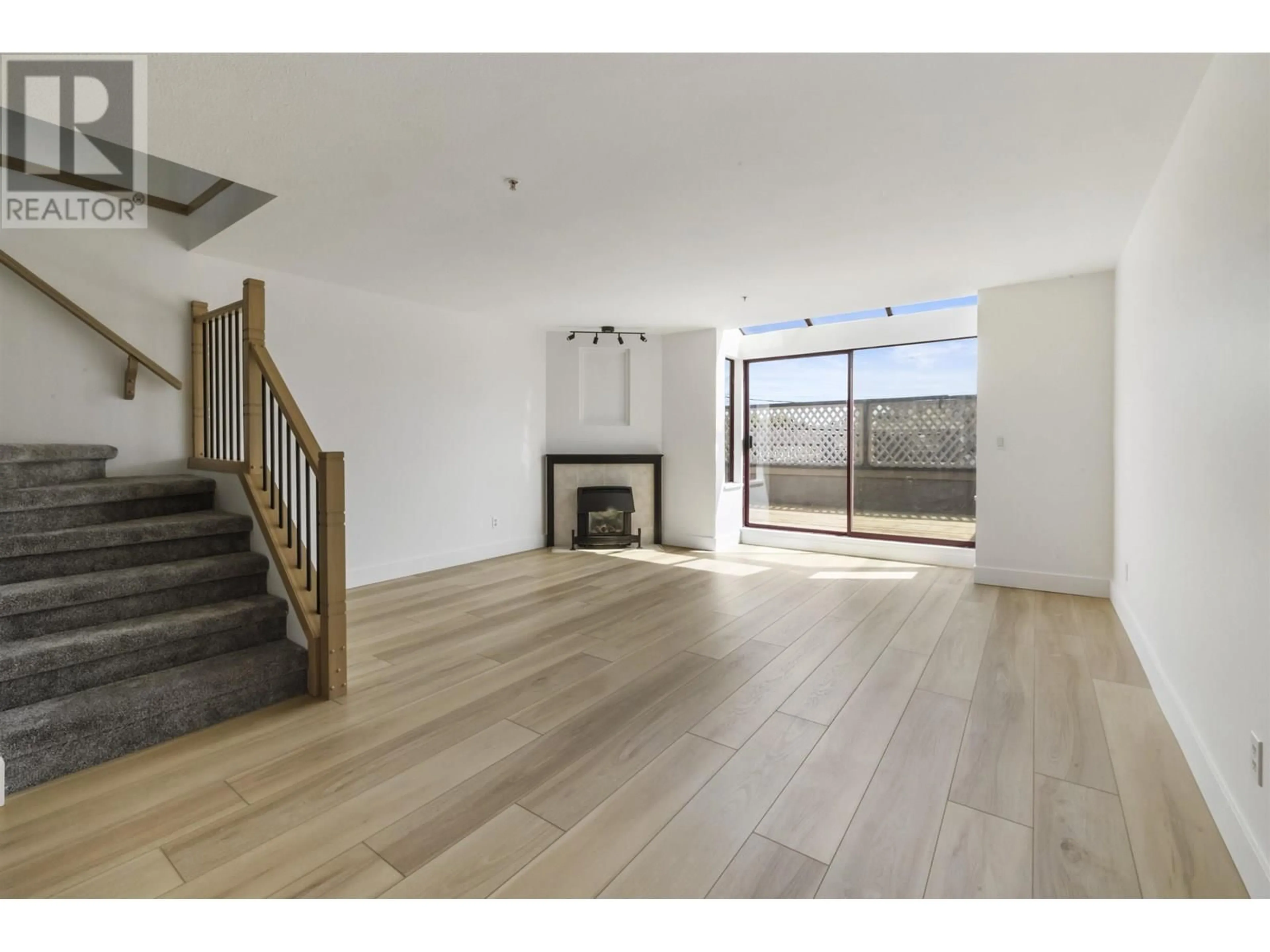 A pic of a room for 209 - 22356 MCINTOSH AVENUE, Maple Ridge British Columbia V2X3C1