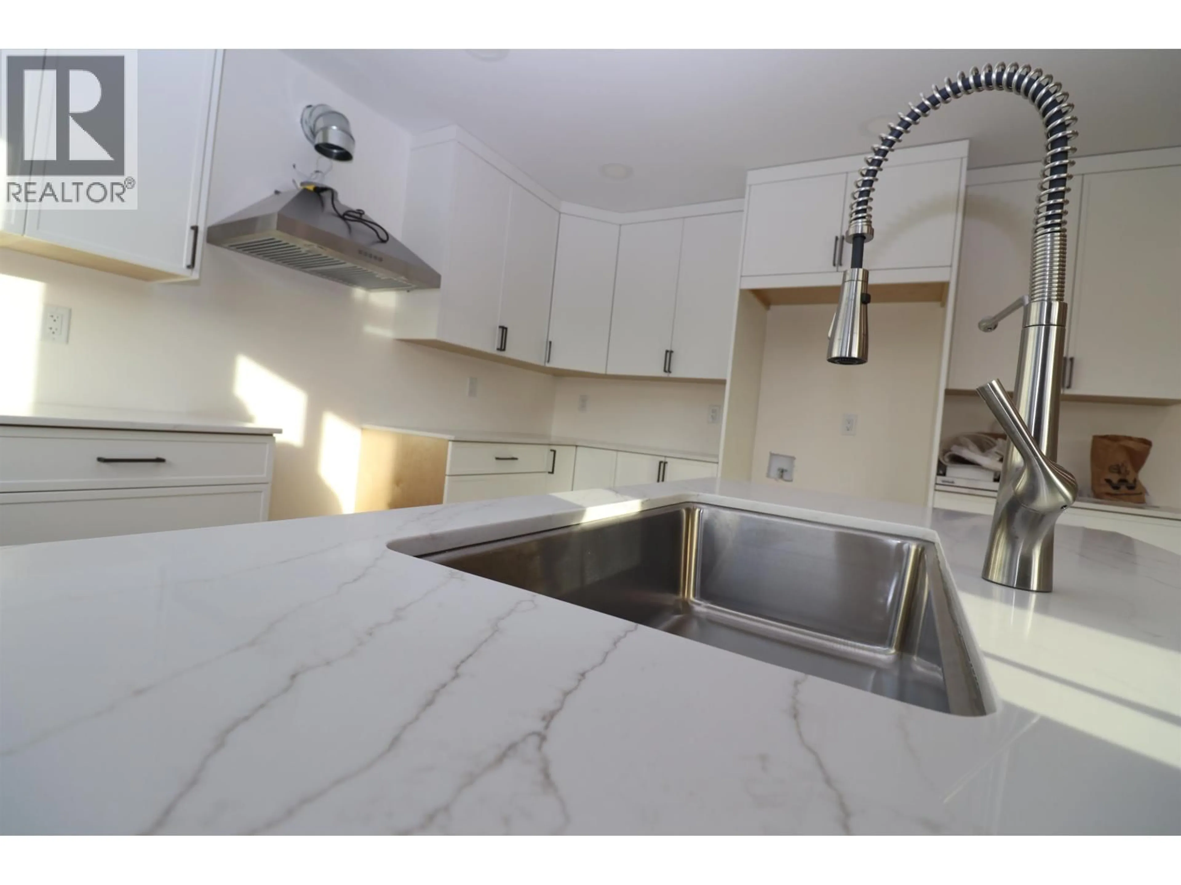 Standard kitchen, unknown for 2111 TAMARACK STREET, Prince George British Columbia V2L2T6