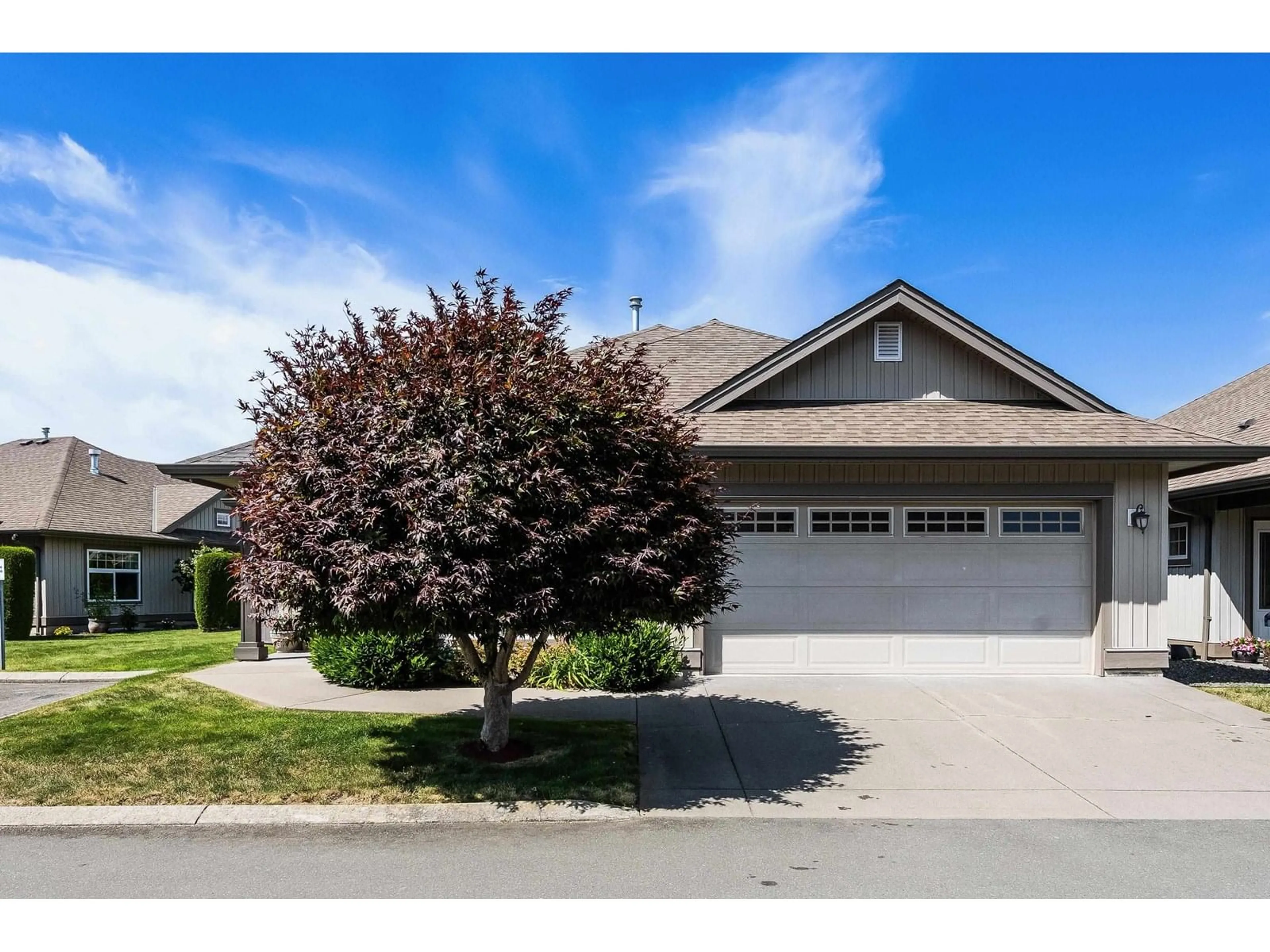 Home with vinyl exterior material, street for 43 - 45752 STEVENSON ROAD, Chilliwack British Columbia V2R5Y6