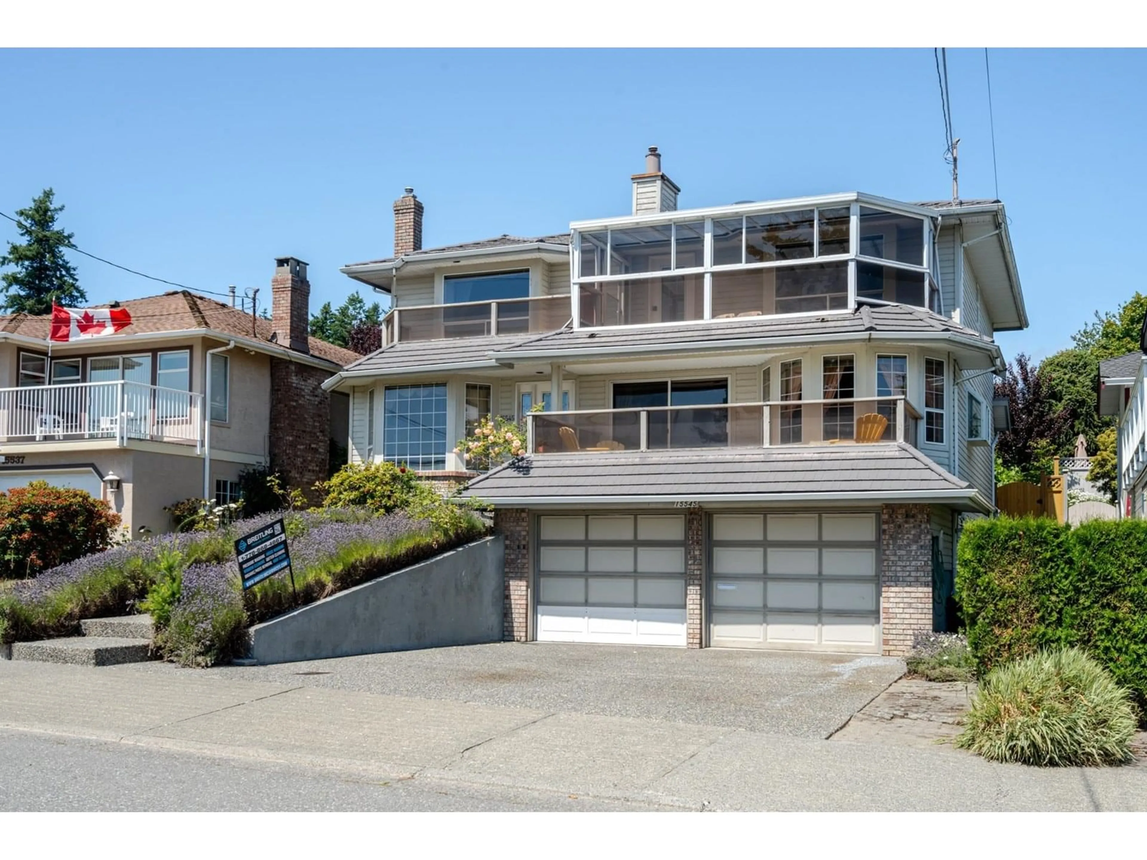 Home with vinyl exterior material, street for 15545 BUENA VISTA, White Rock British Columbia V4B1Y9