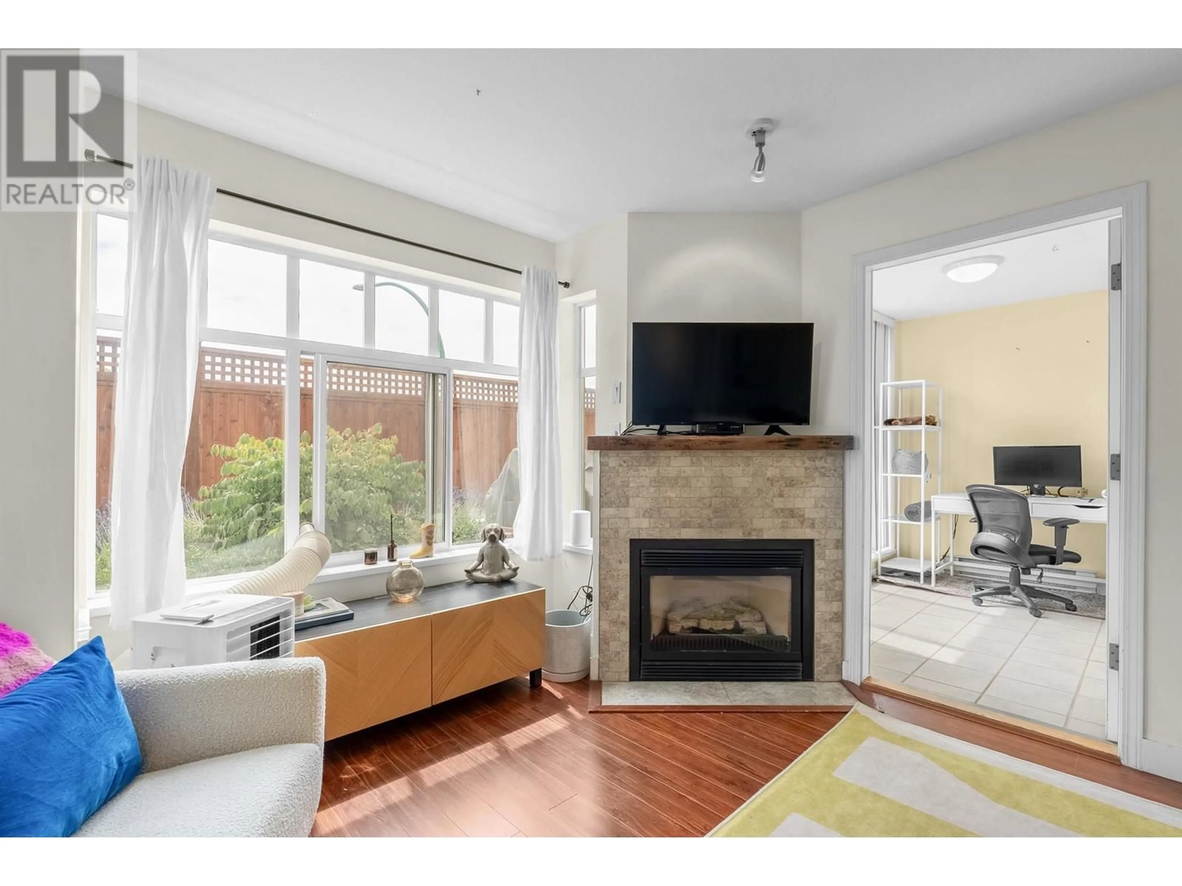 Living room with furniture, unknown for 115 - 630 ROCHE POINT DRIVE, North Vancouver British Columbia V7H3A1
