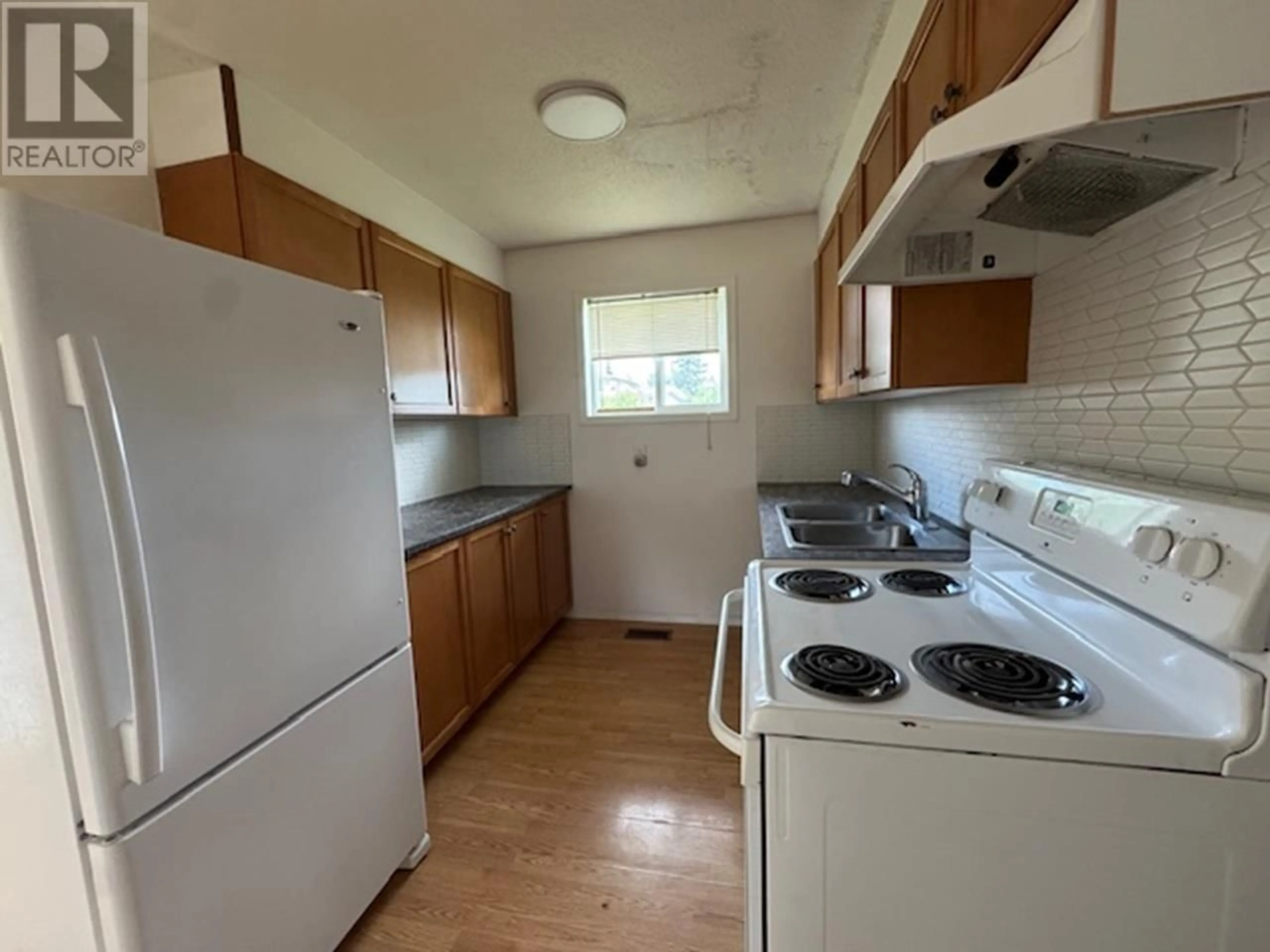 Standard kitchen, unknown for 1839 TAMARACK STREET, Prince George British Columbia V2L2T5