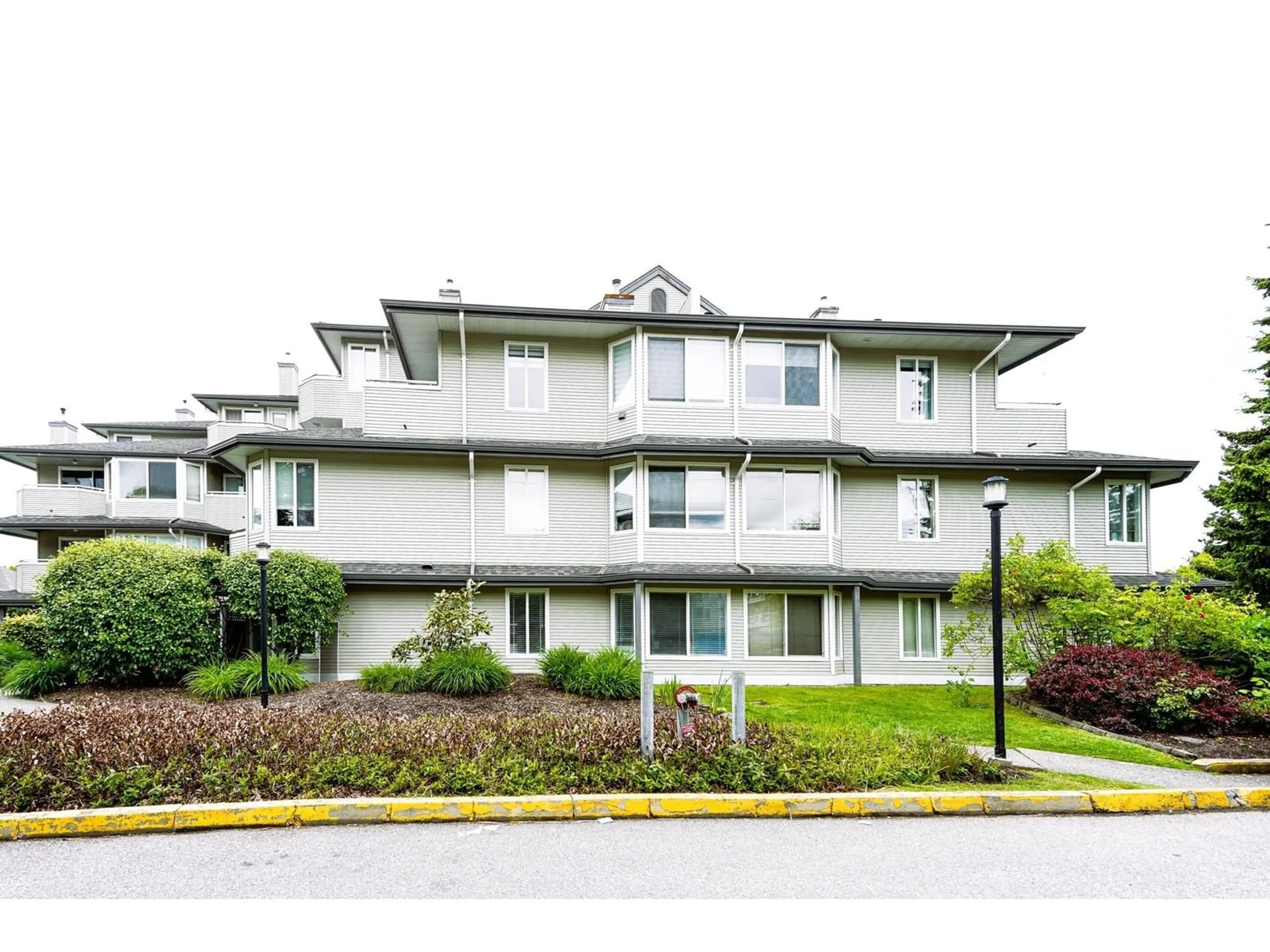 Unknown for 207 - 12130 80, Surrey British Columbia V3W0V2