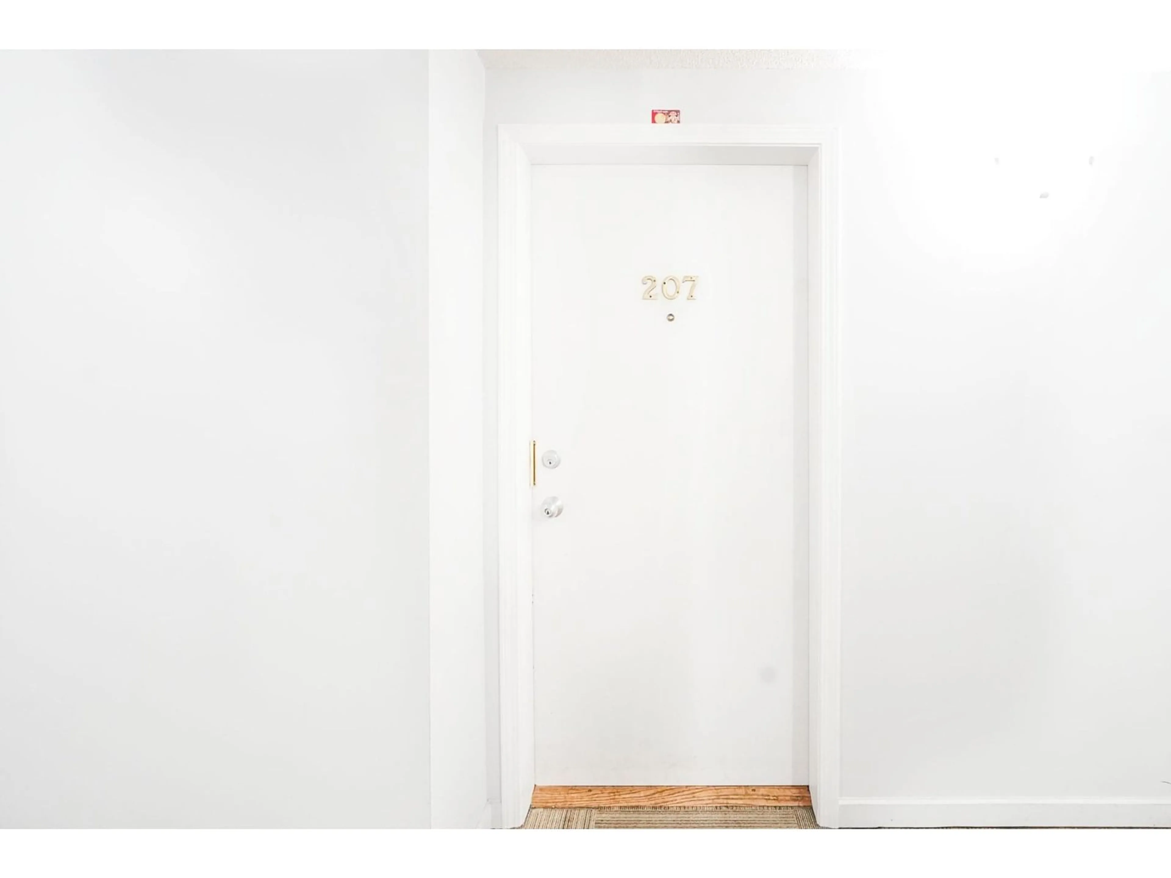 Indoor entryway for 207 - 12130 80, Surrey British Columbia V3W0V2
