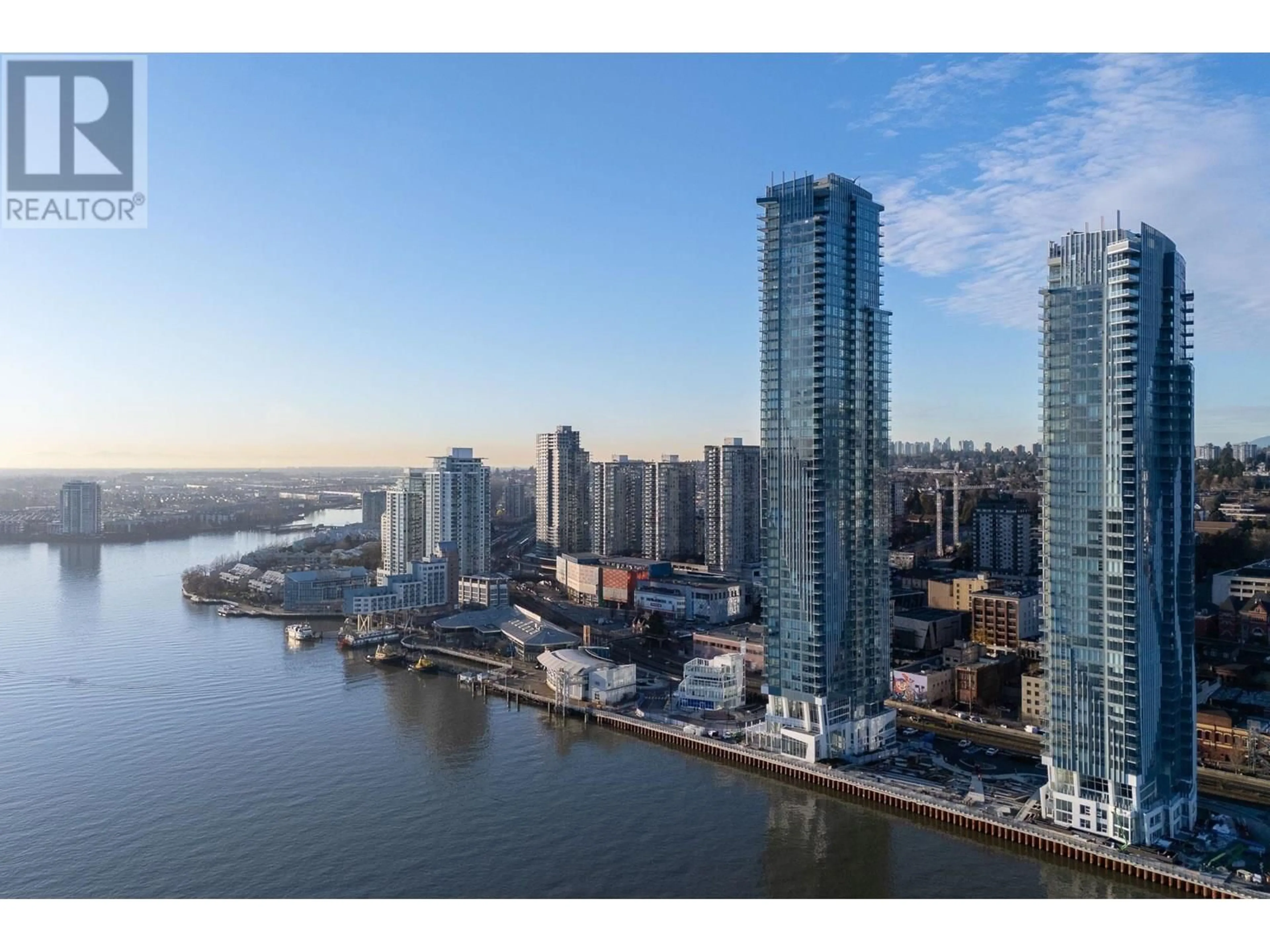 A pic from outside/outdoor area/front of a property/back of a property/a pic from drone, water/lake/river/ocean view for 1401 - 680 QUAYSIDE DRIVE, New Westminster British Columbia V3M0P2