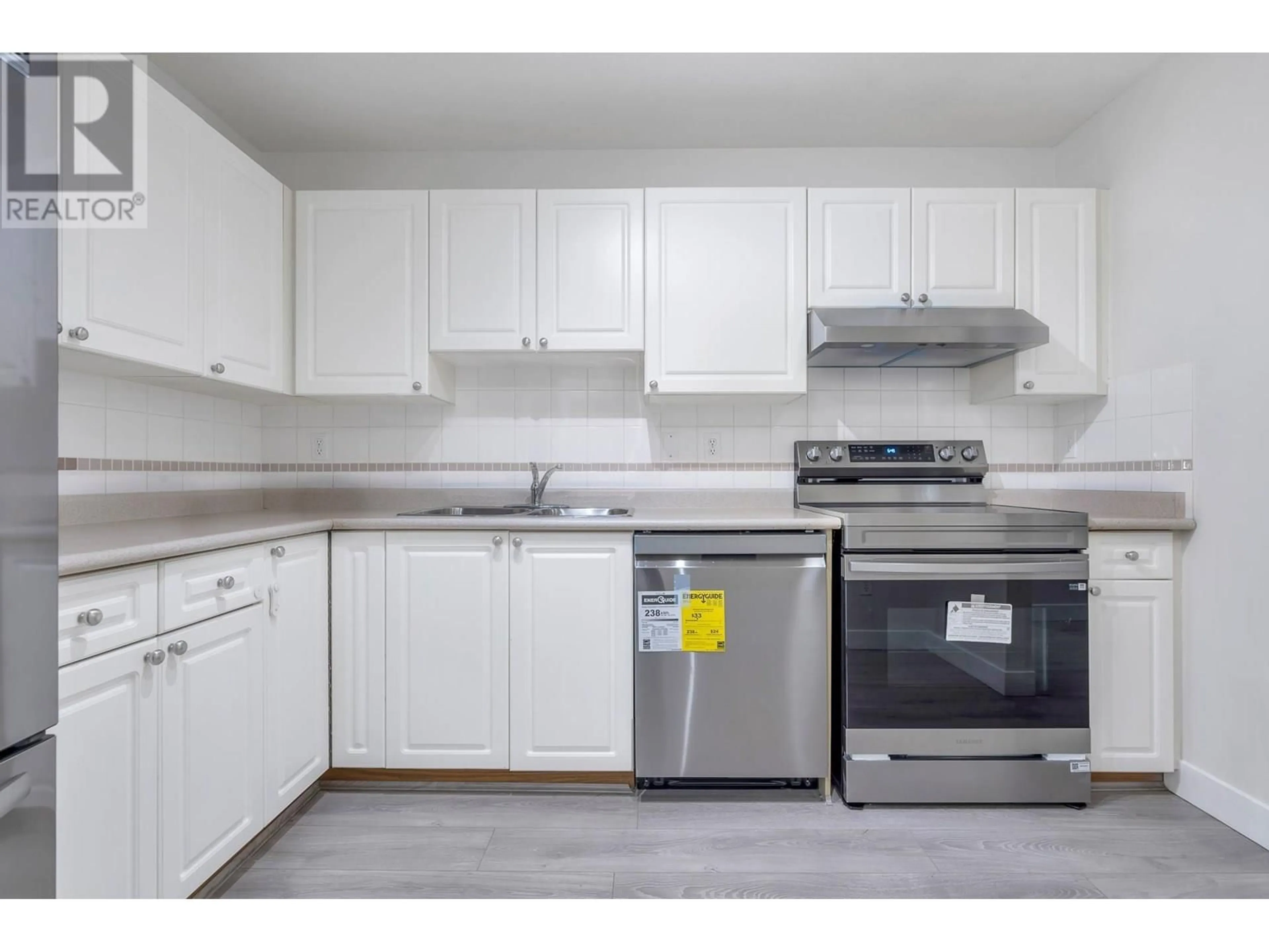 Standard kitchen, unknown for 716 - 1310 CARIBOO STREET, New Westminster British Columbia V3M1X2