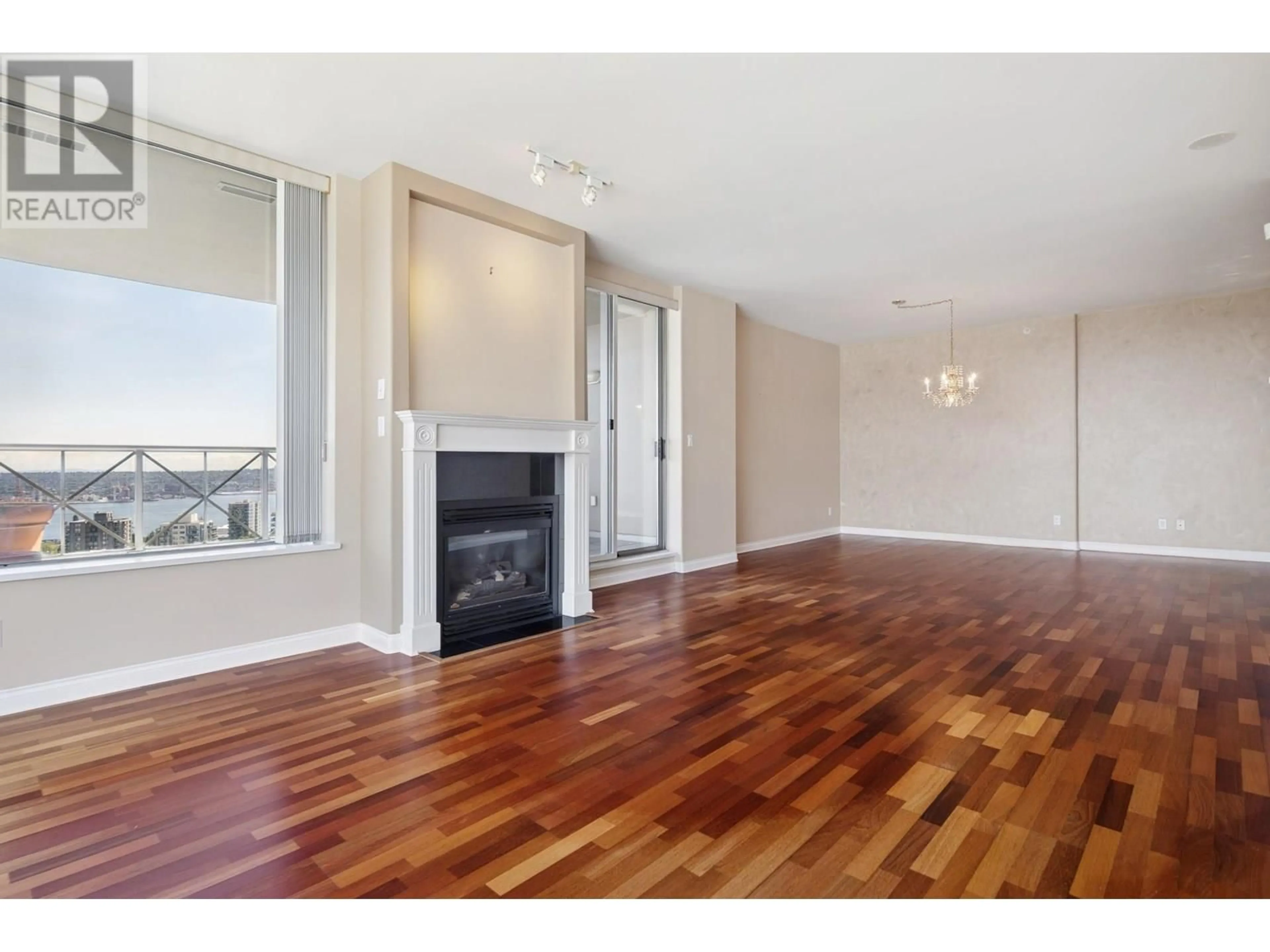 A pic of a room for 1603 - 160 13TH STREET, North Vancouver British Columbia V7L2L5