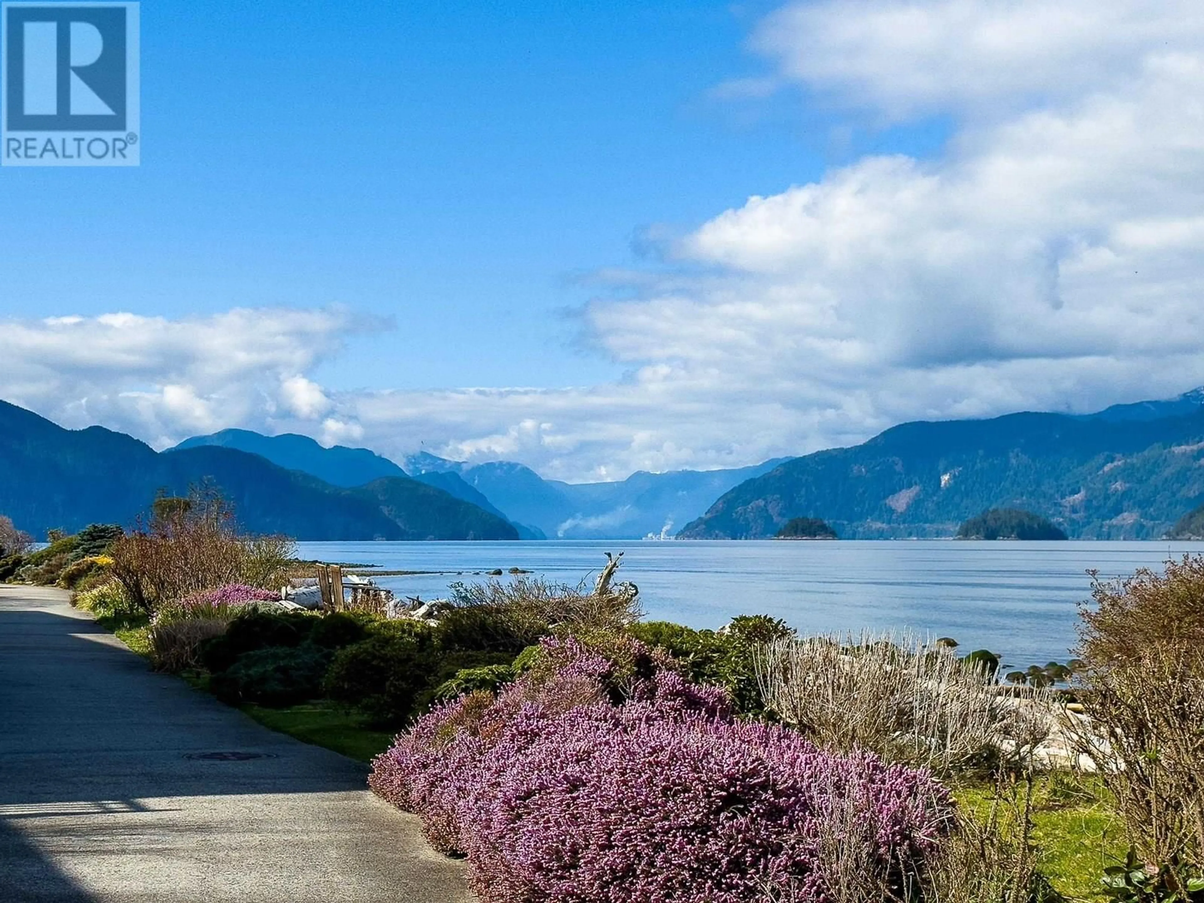 Unknown for 10 BEACH DRIVE, Furry Creek British Columbia V0N3Z1