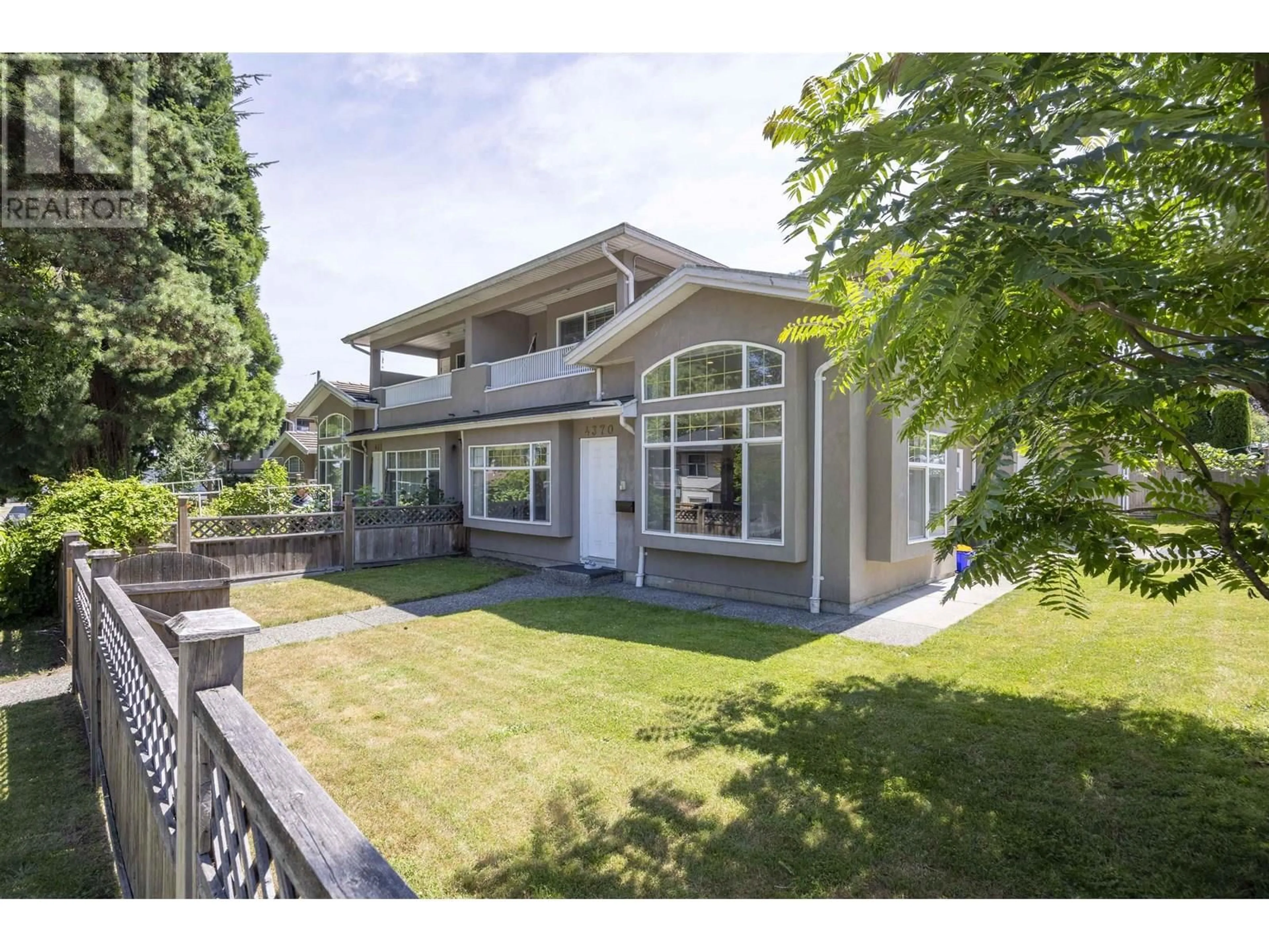 A pic from outside/outdoor area/front of a property/back of a property/a pic from drone, unknown for 4370 SARDIS STREET, Burnaby British Columbia V5H1K7