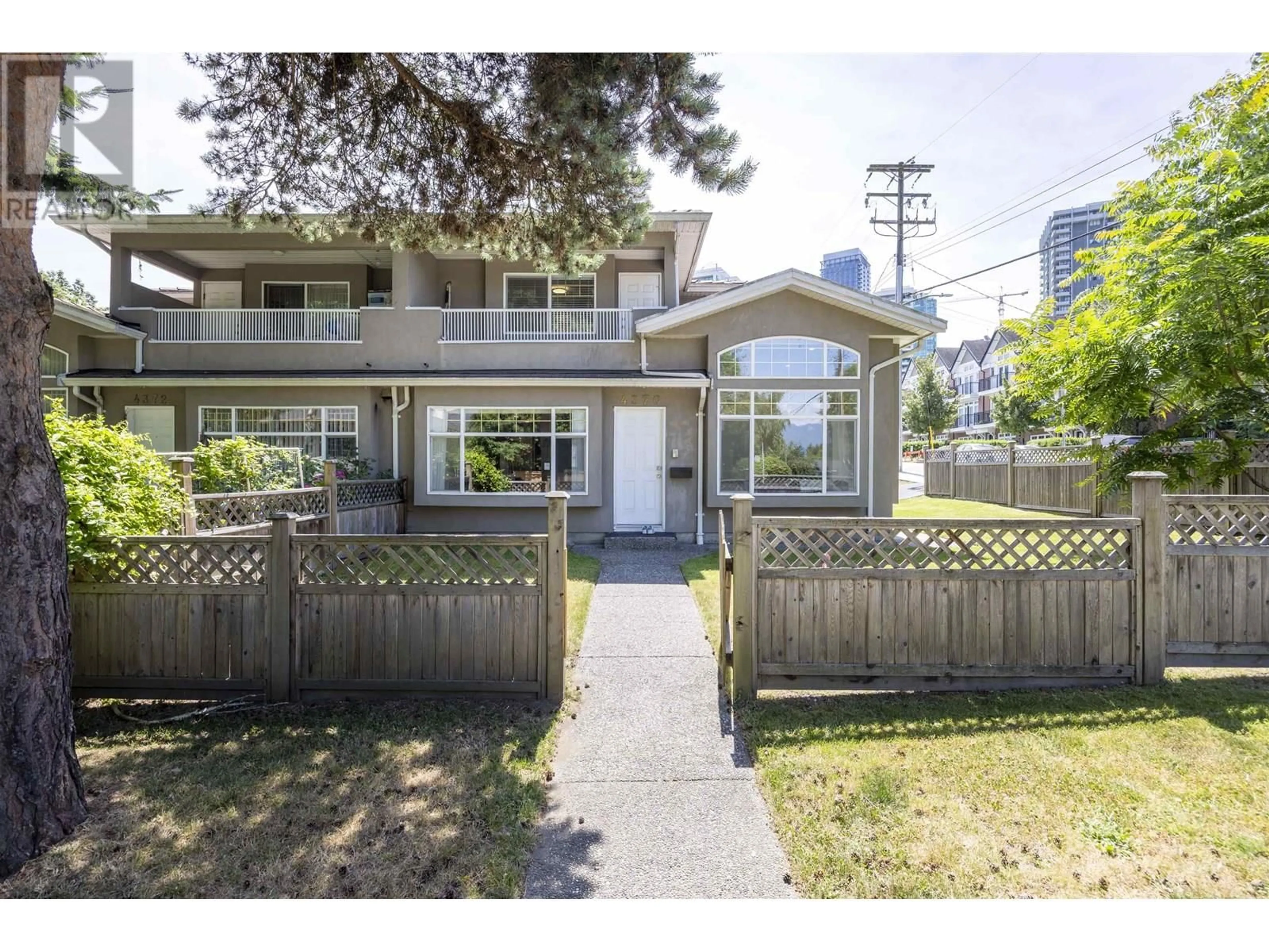 A pic from outside/outdoor area/front of a property/back of a property/a pic from drone, street for 4370 SARDIS STREET, Burnaby British Columbia V5H1K7