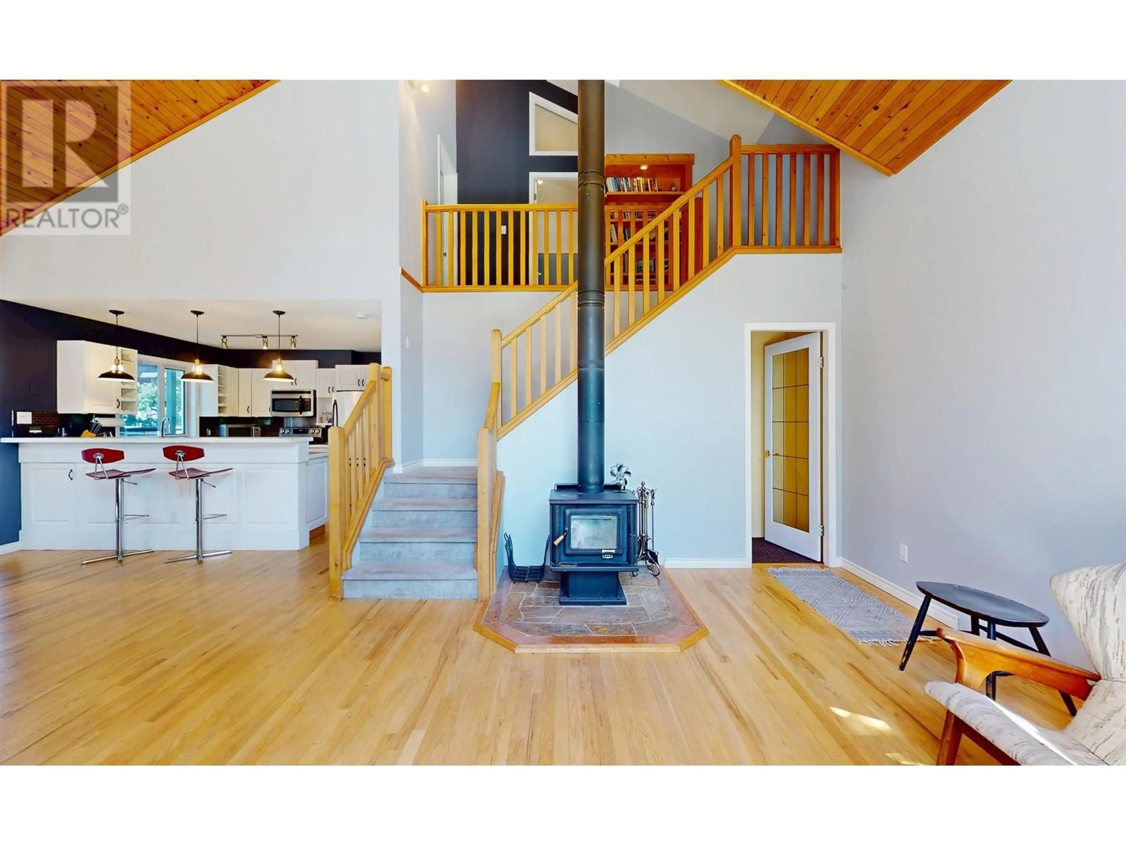 Indoor foyer for 1479 LUPIN STREET, Pemberton British Columbia V0N2L0