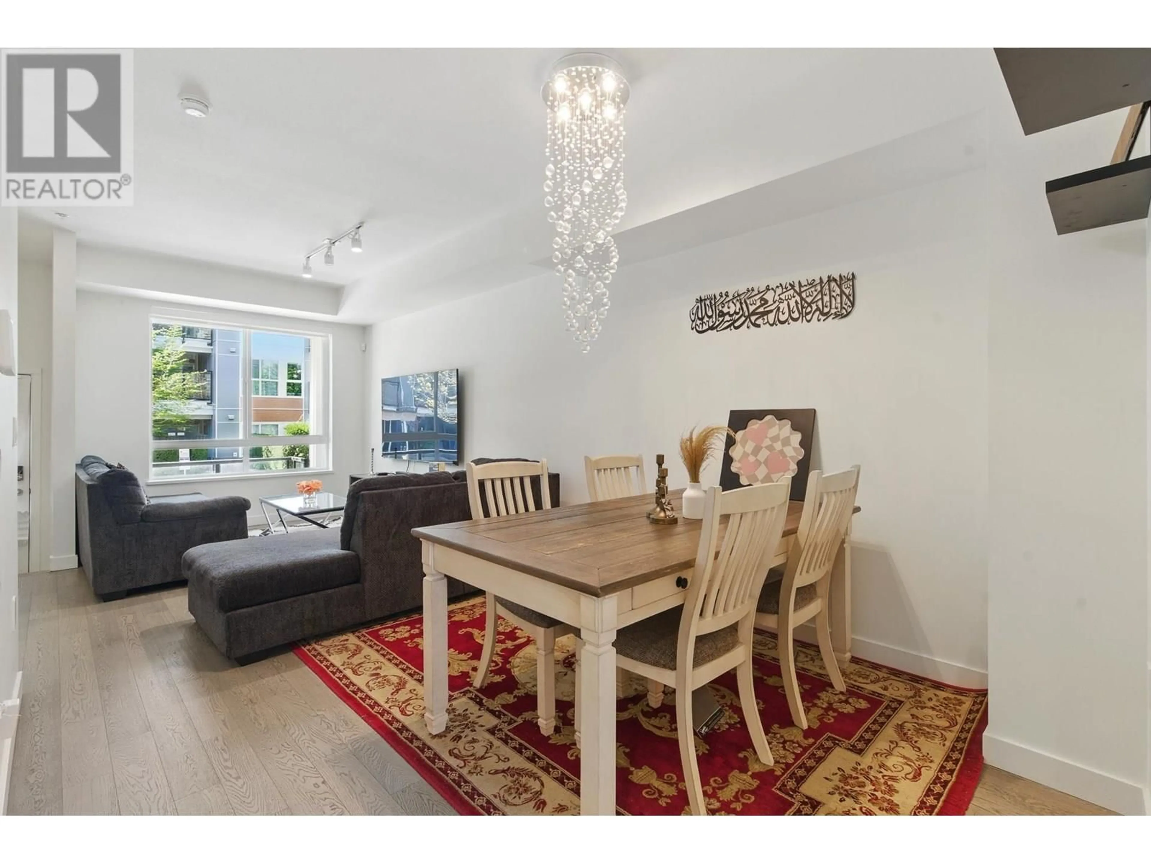 Dining room, wood/laminate floor for 76 - 10199 RIVER DRIVE, Richmond British Columbia V6X1Z2