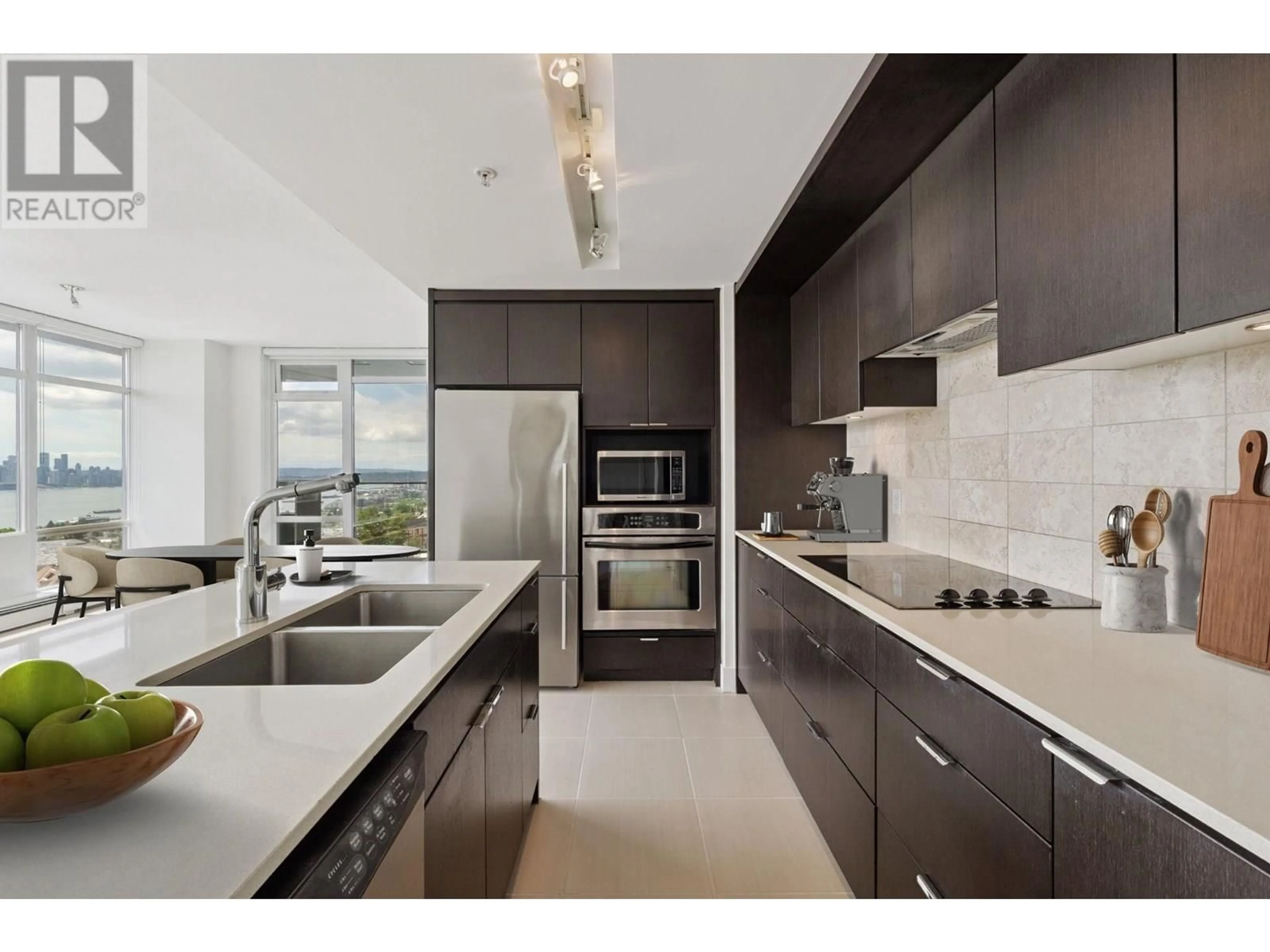 Unknown for 906 - 158 13TH STREET, North Vancouver British Columbia V7M0A7