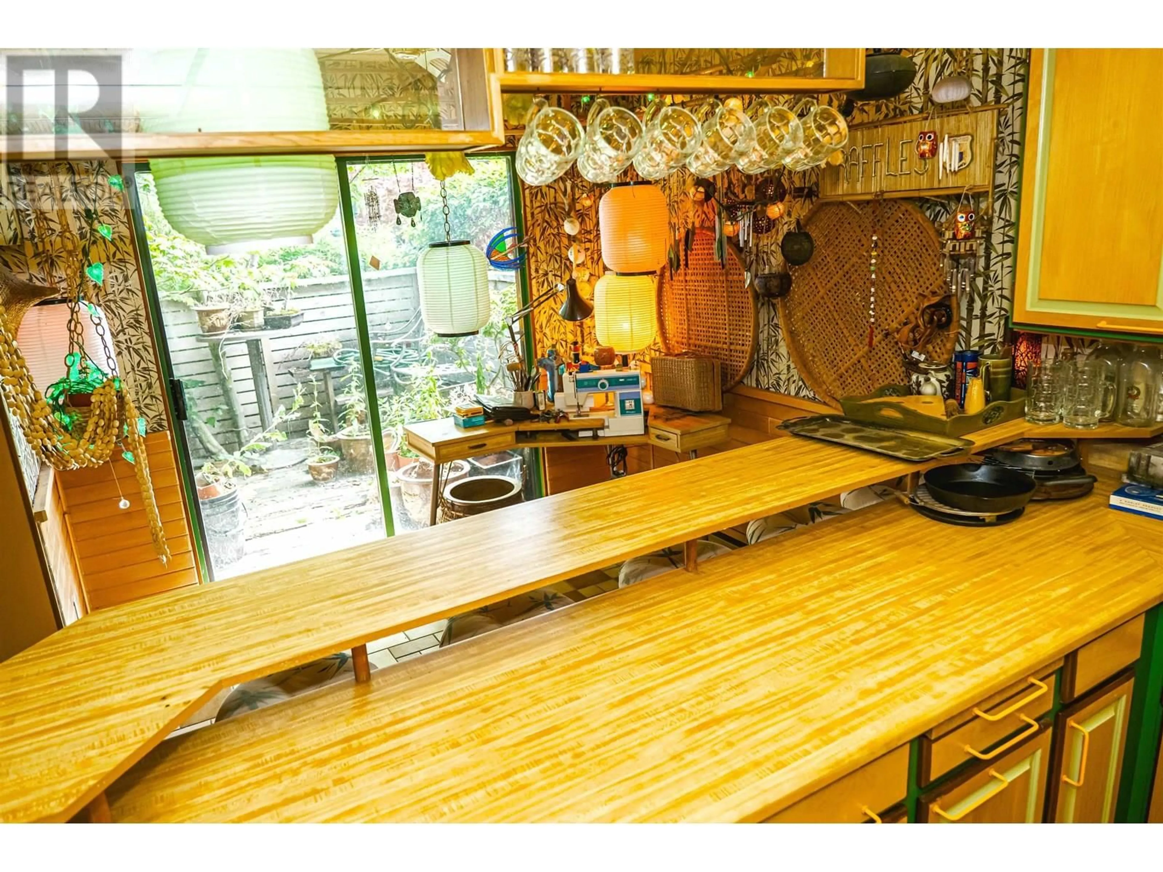 Rustic kitchen, wood/laminate floor for 76 - 10220 DUNOON DRIVE, Richmond British Columbia V7A1V6