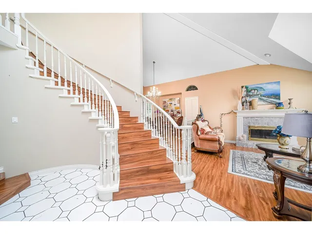 15007 75 AVENUE, Surrey 3
