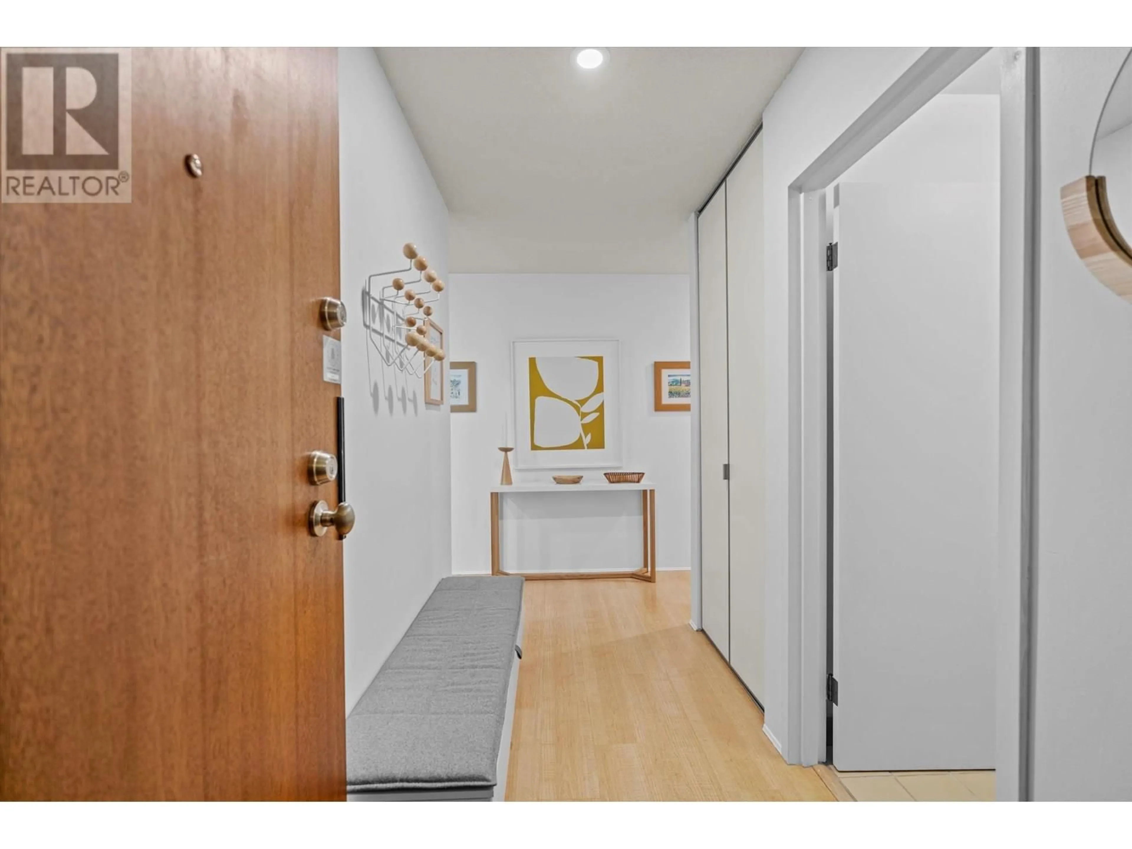 Indoor entryway for 307 - 1720 12TH AVENUE, Vancouver British Columbia V6J2E6