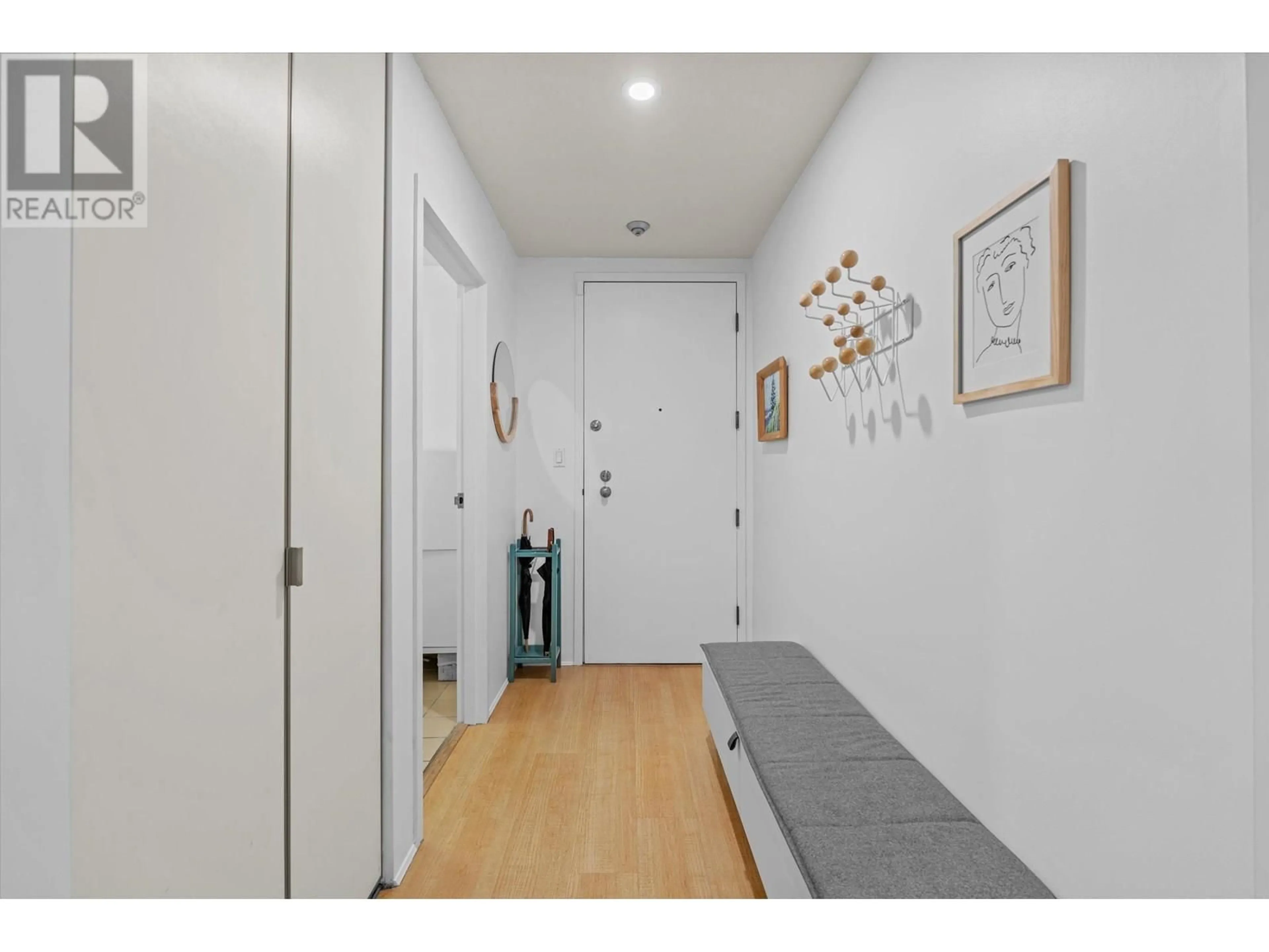 Indoor entryway for 307 - 1720 12TH AVENUE, Vancouver British Columbia V6J2E6