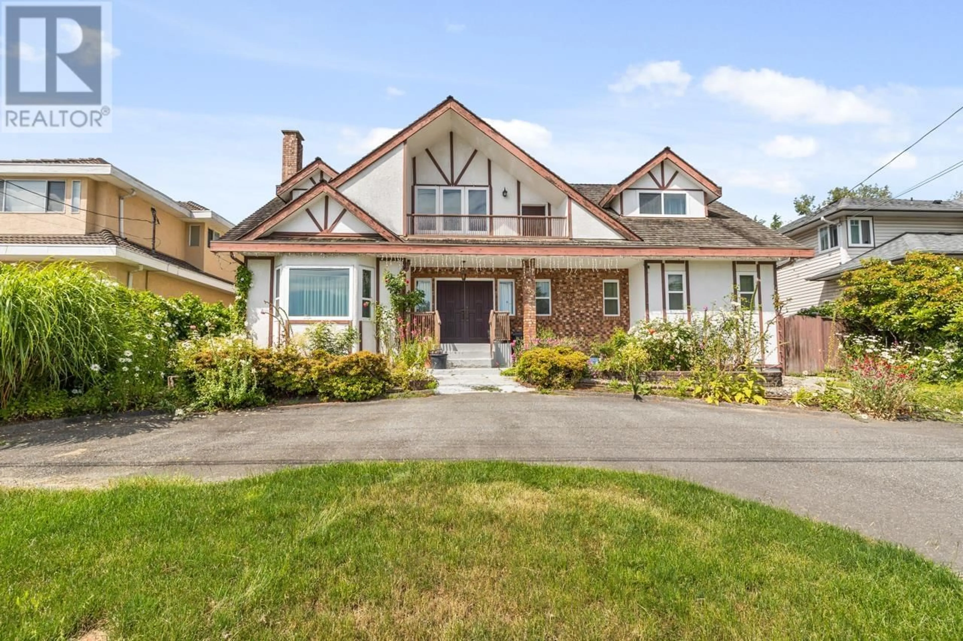 Home with brick exterior material, street for 959 DANSEY AVENUE, Coquitlam British Columbia V3K3G8
