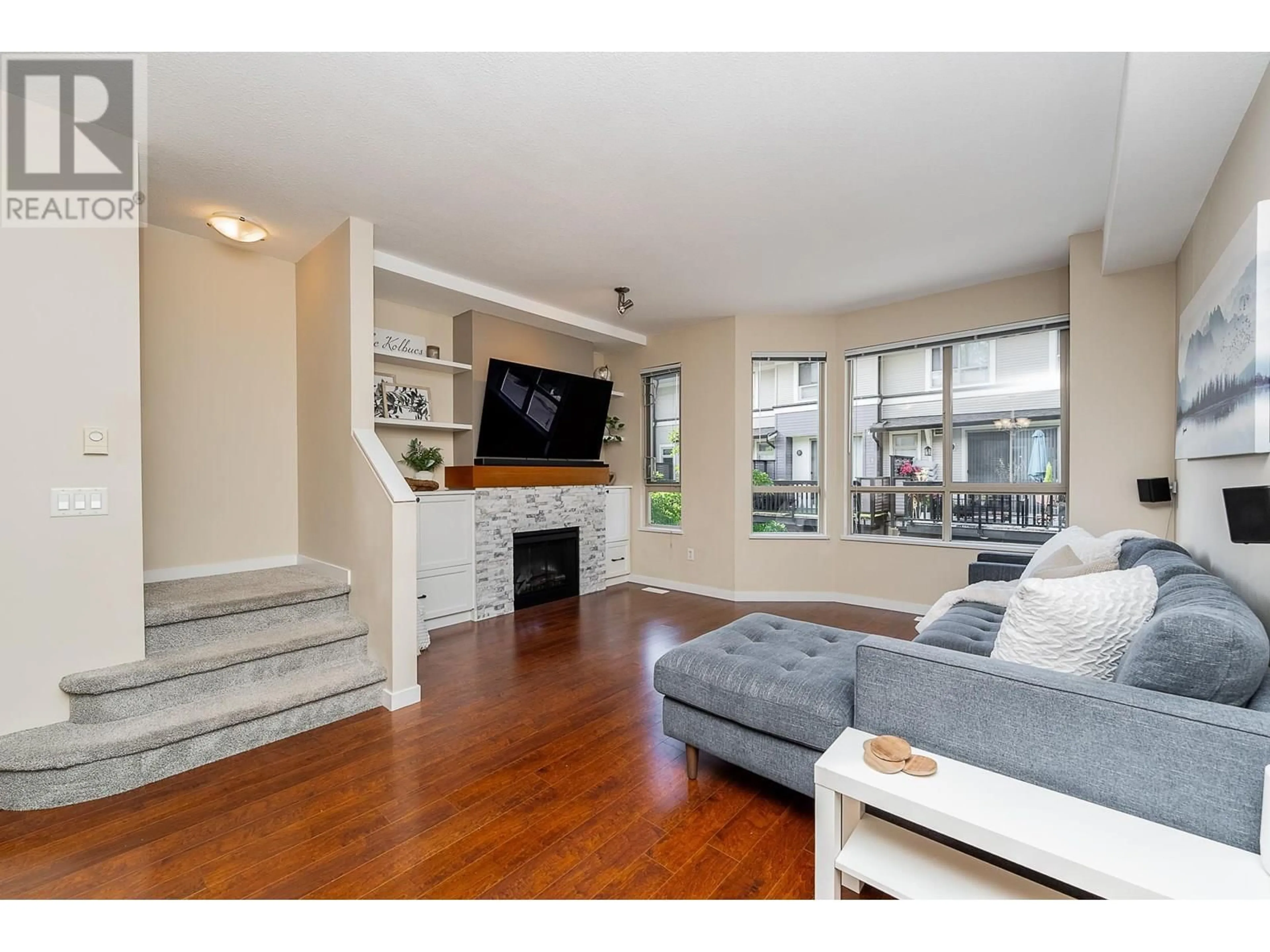 Living room with furniture, unknown for 17 - 100 KLAHANIE DRIVE, Port Moody British Columbia V3H5K3