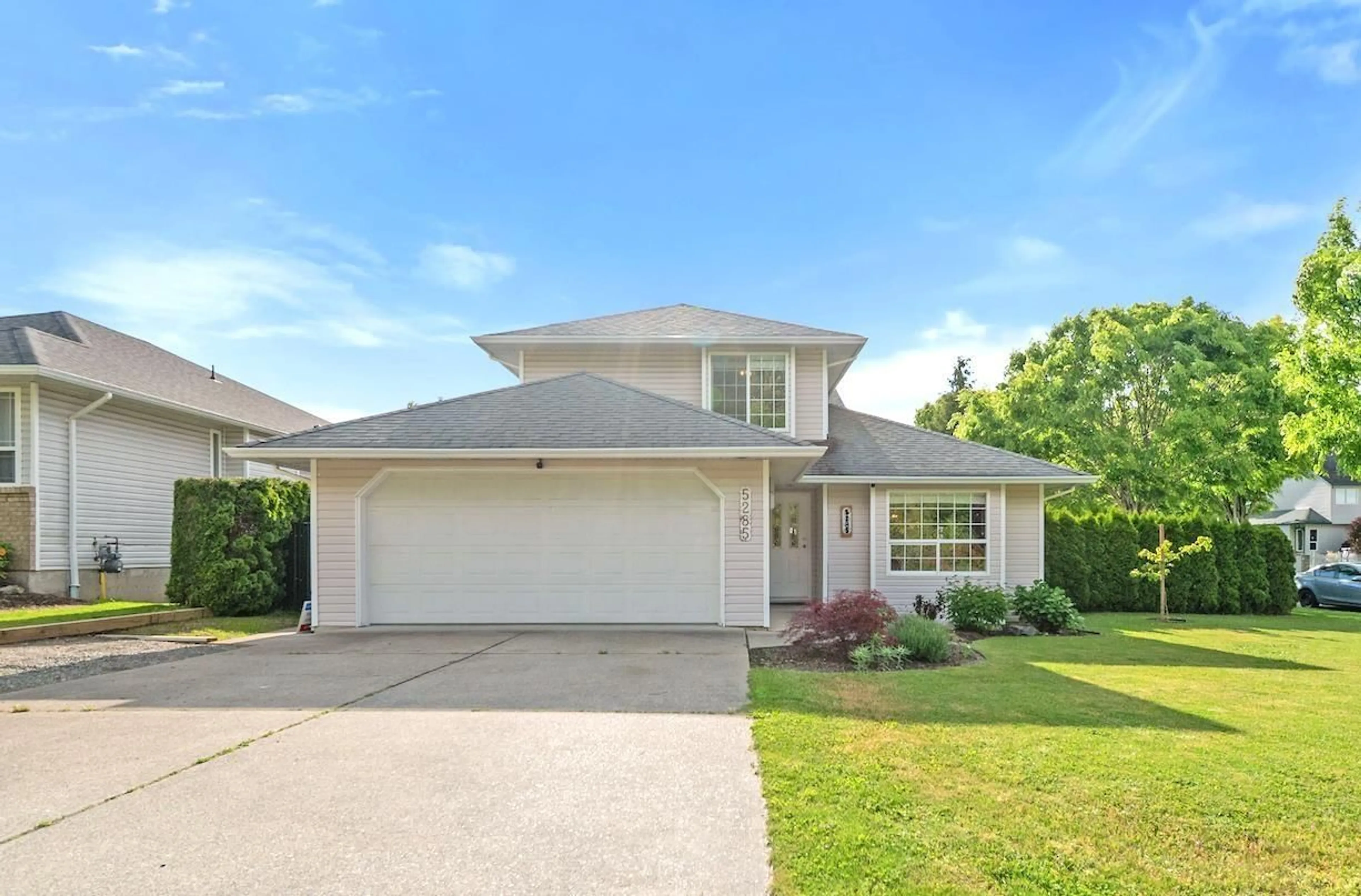 Home with vinyl exterior material, water/lake/river/ocean view for 5285 TESKEY ROAD, Sardis British Columbia V2R5M9