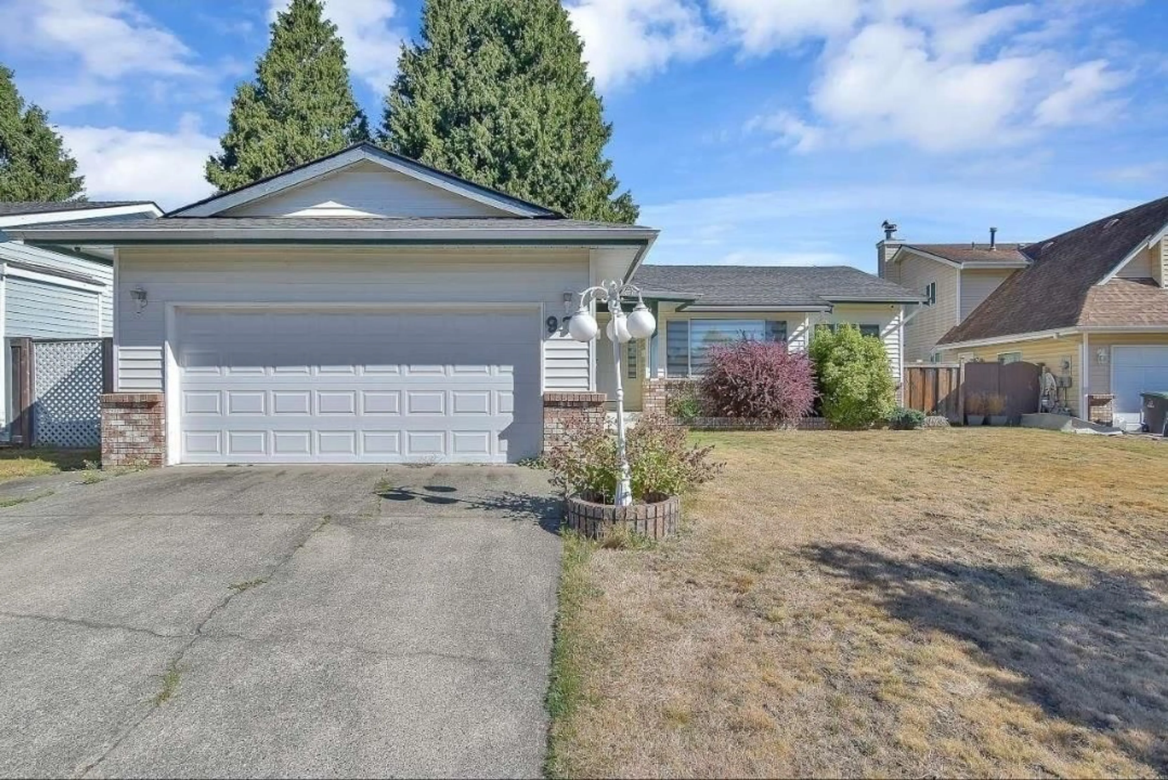 Home with vinyl exterior material, street for 972 161A, Surrey British Columbia V4A7W6