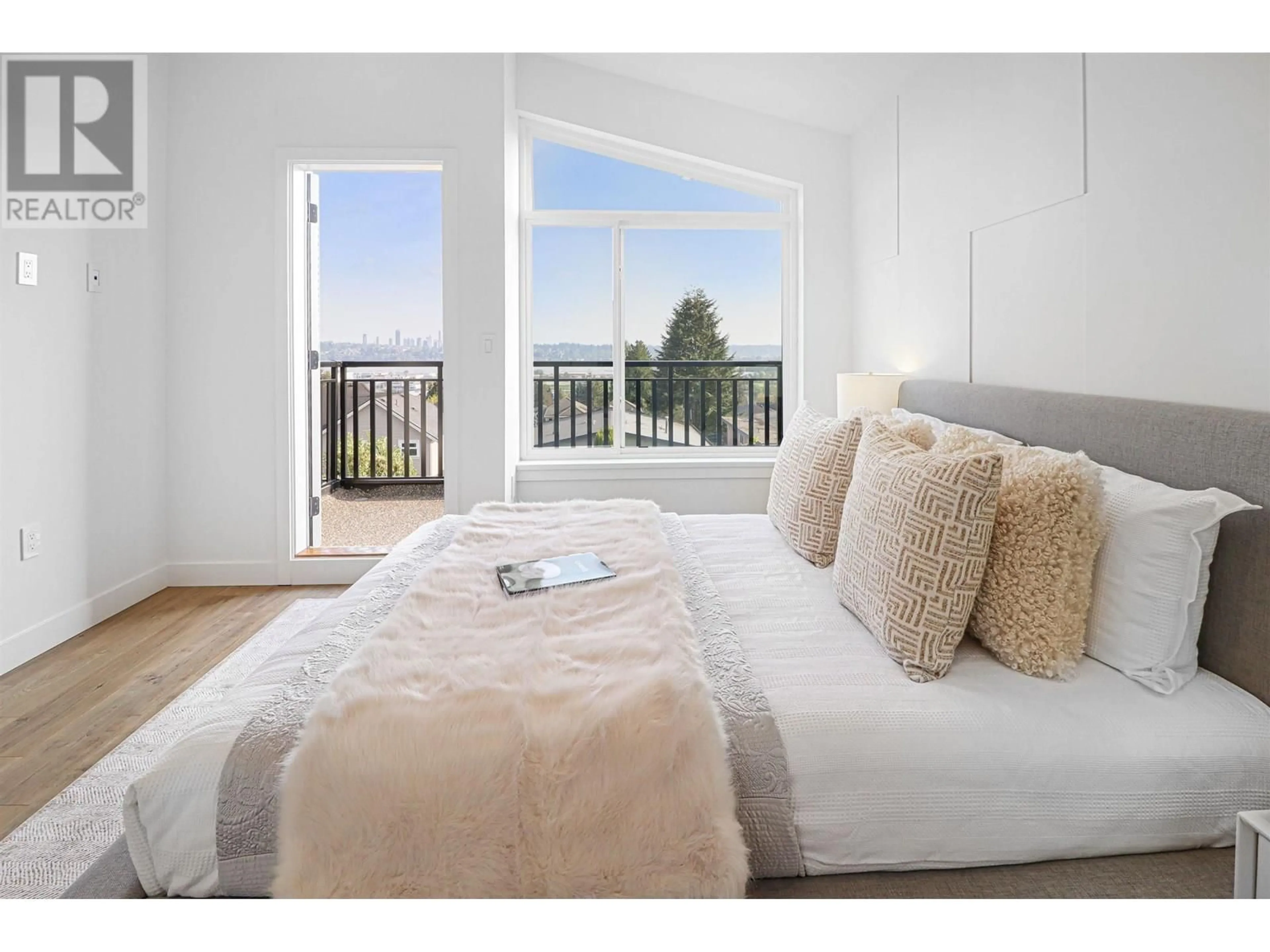 Bedroom with bed, wood/laminate floor for 102 - 952 EDGAR AVENUE, Coquitlam British Columbia V3K2J9
