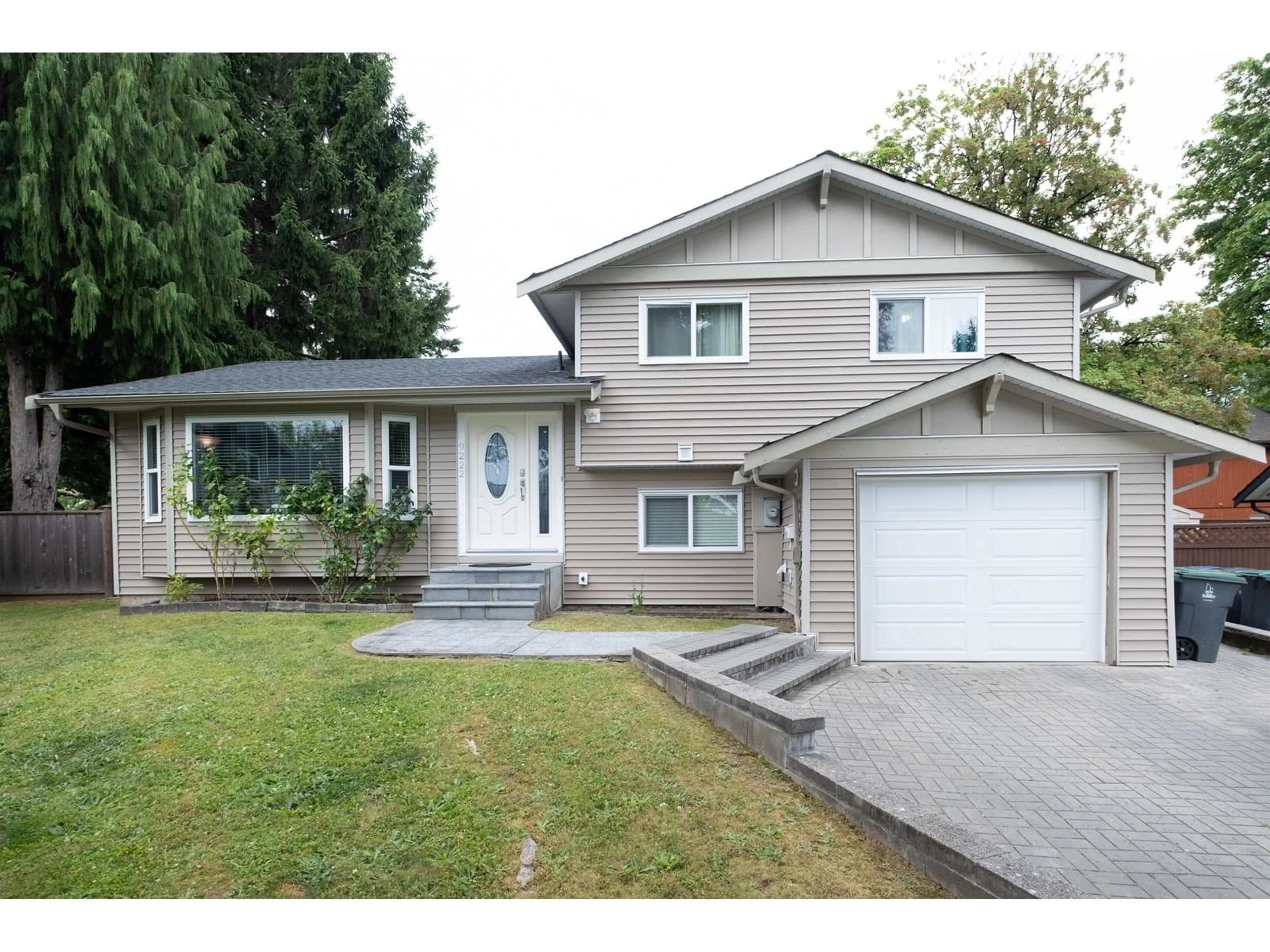 Home with vinyl exterior material, street for 9222 132A, Surrey British Columbia V3V7E1