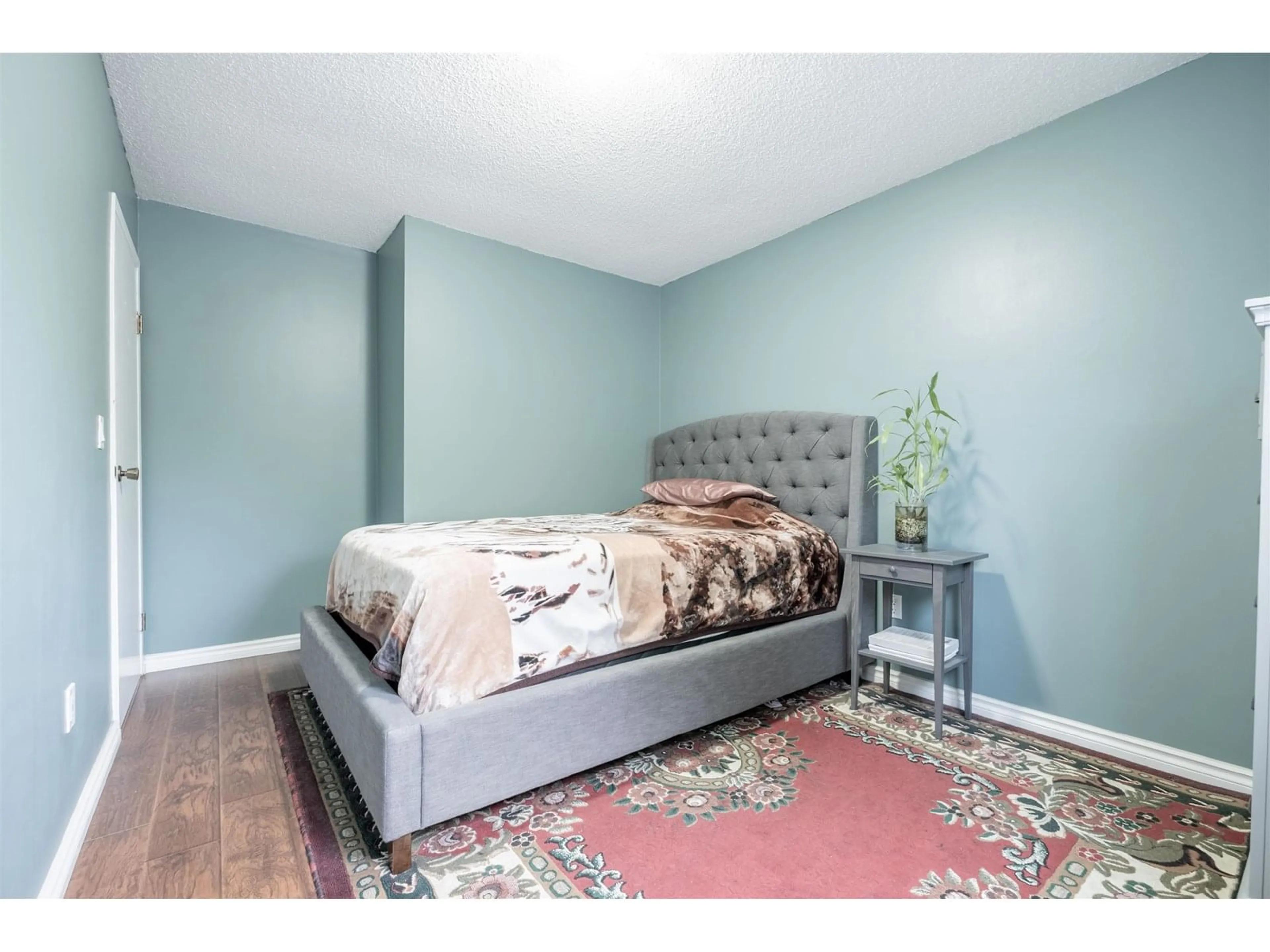 Bedroom with bed, unknown for 9222 132A, Surrey British Columbia V3V7E1
