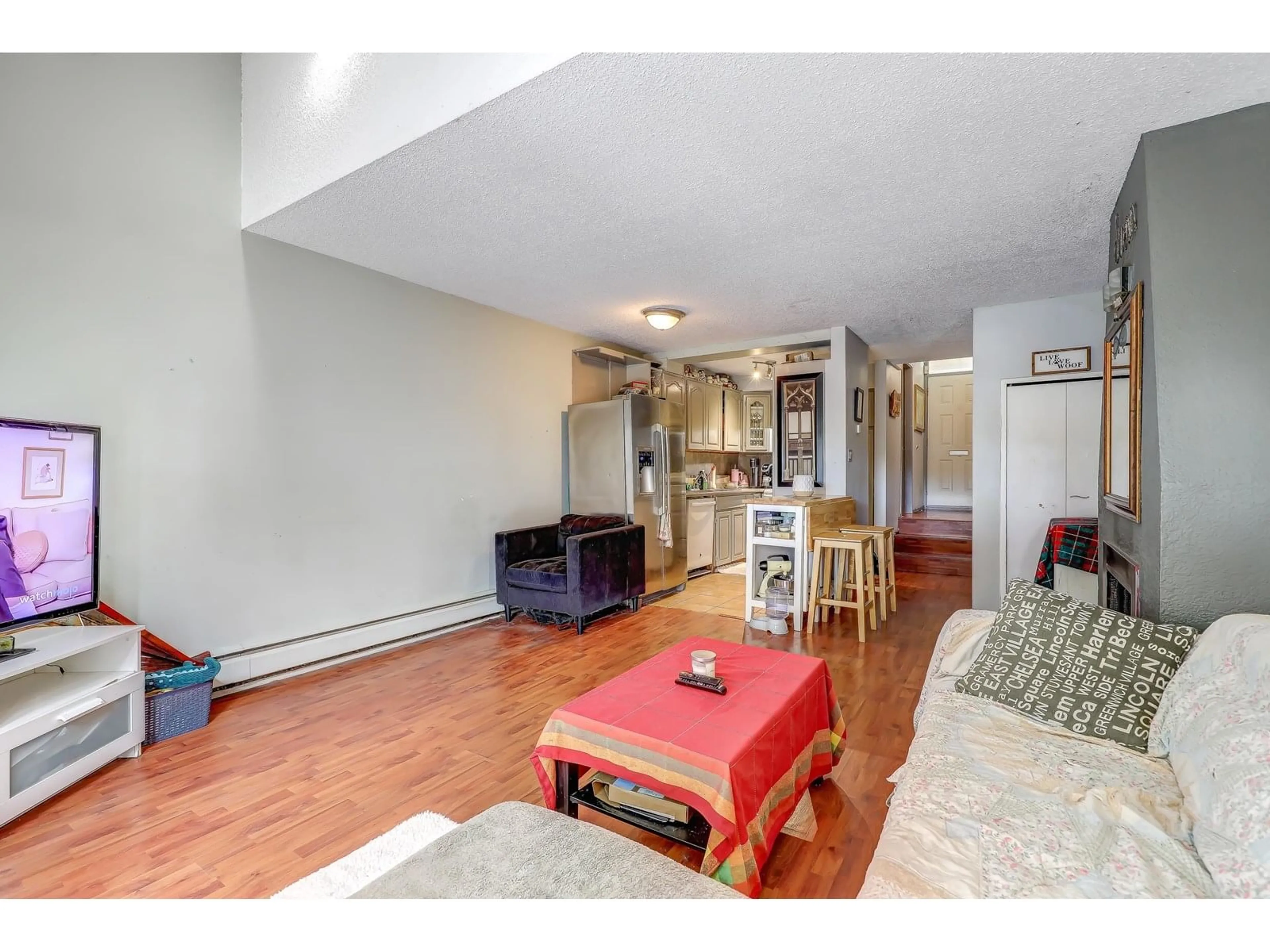 Living room with furniture, unknown for 26 - 17702 60, Surrey British Columbia V3S1V2