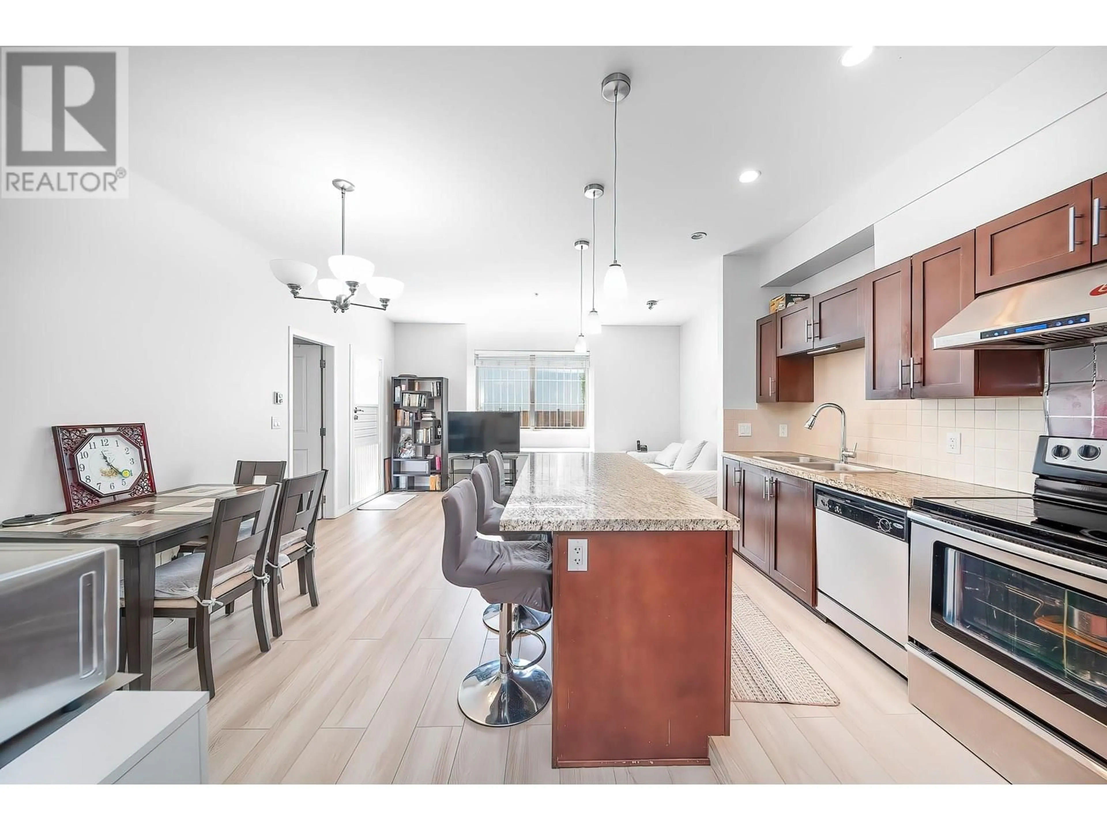 Open concept kitchen, unknown for 110 - 5000 IMPERIAL STREET, Burnaby British Columbia V5J1C8