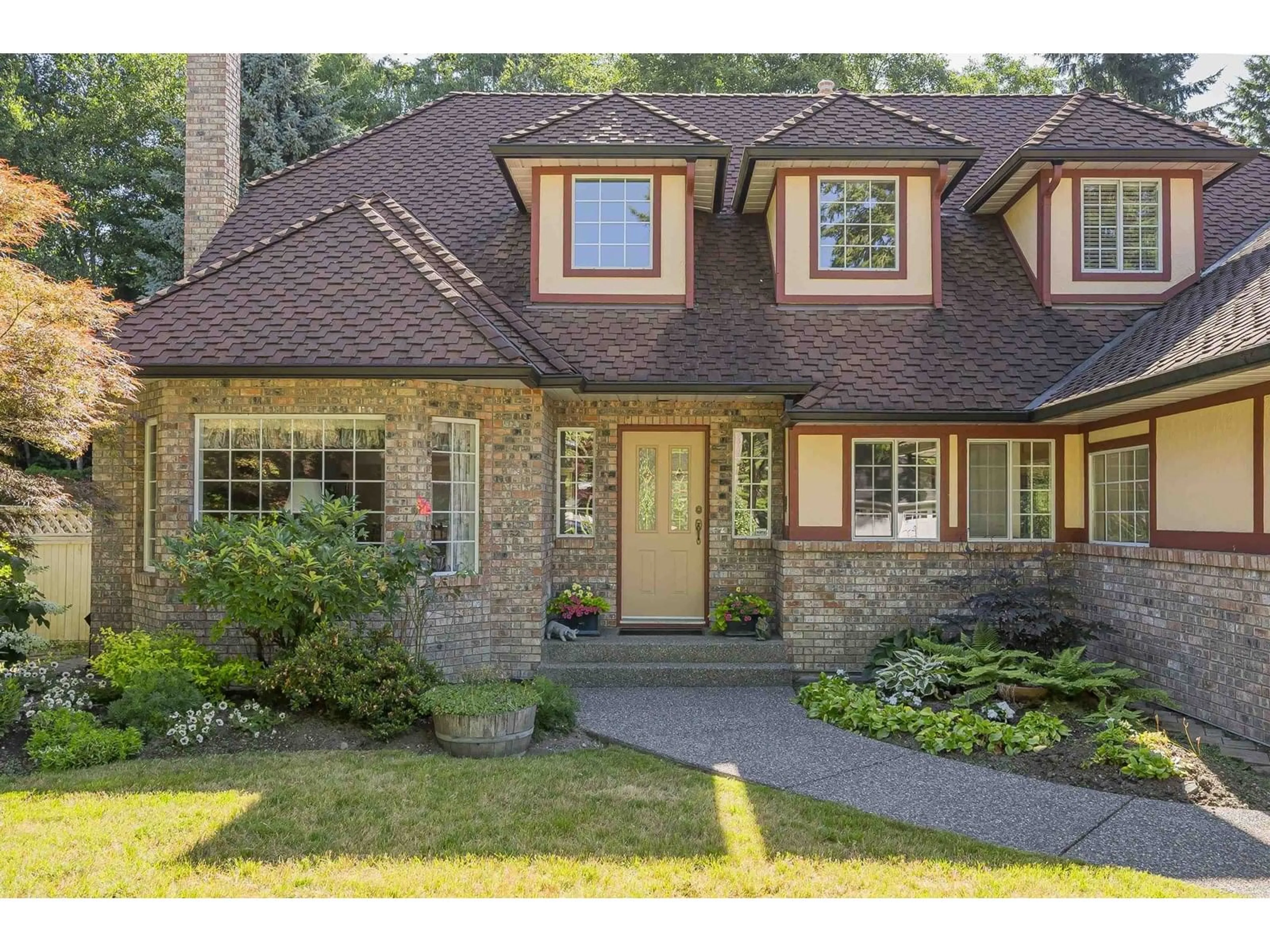 Home with brick exterior material, street for 2104 131B, Surrey British Columbia V4A8Y9