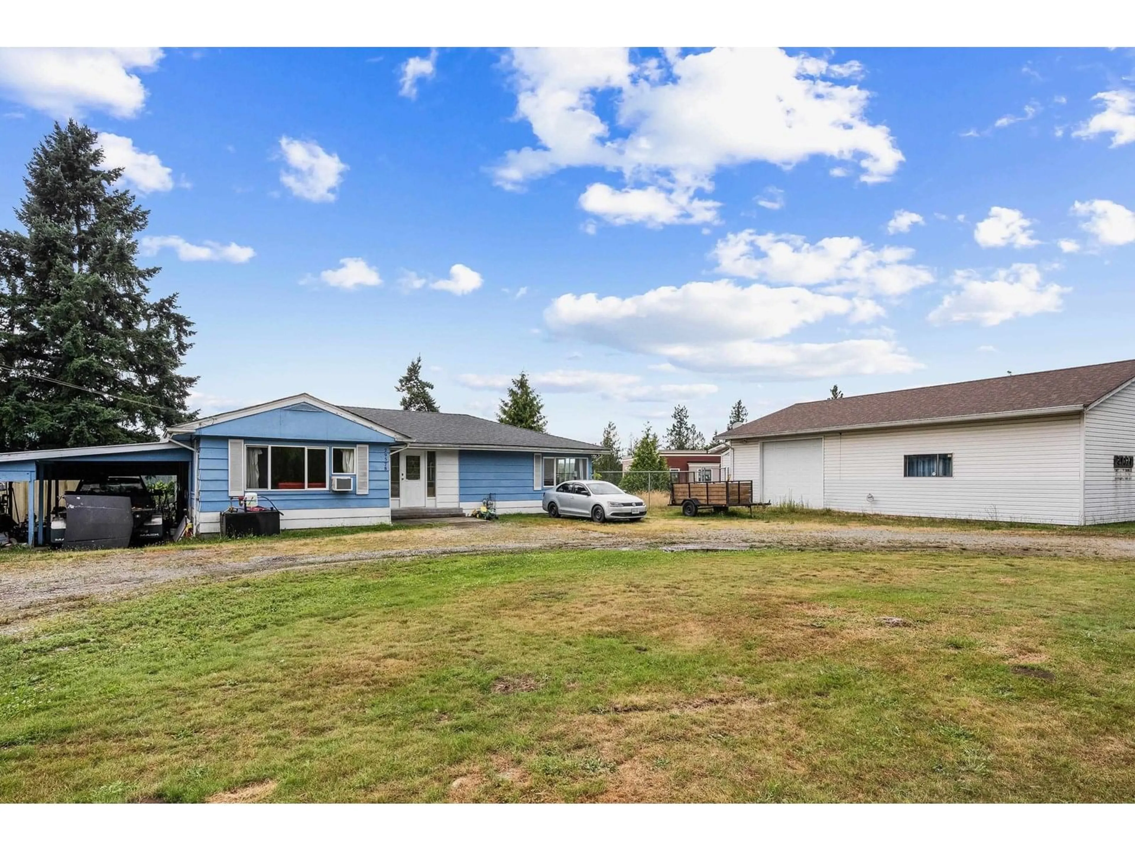 A pic from outside/outdoor area/front of a property/back of a property/a pic from drone, unknown for 29578 LOUGHEED, Mission British Columbia V4S1H7