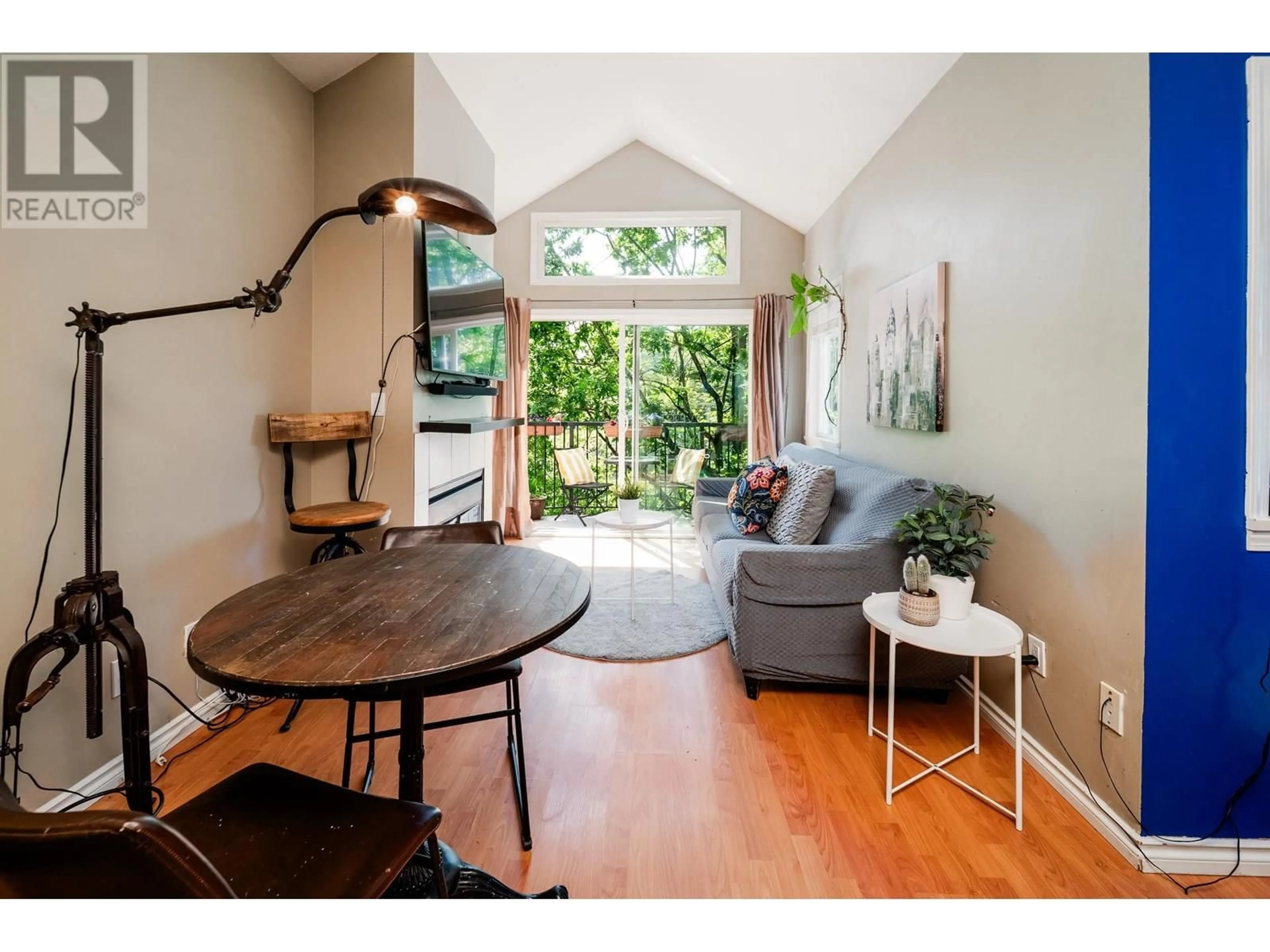 Living room with furniture, wood/laminate floor for 303 - 633 16TH AVENUE, Vancouver British Columbia V5Z1S5