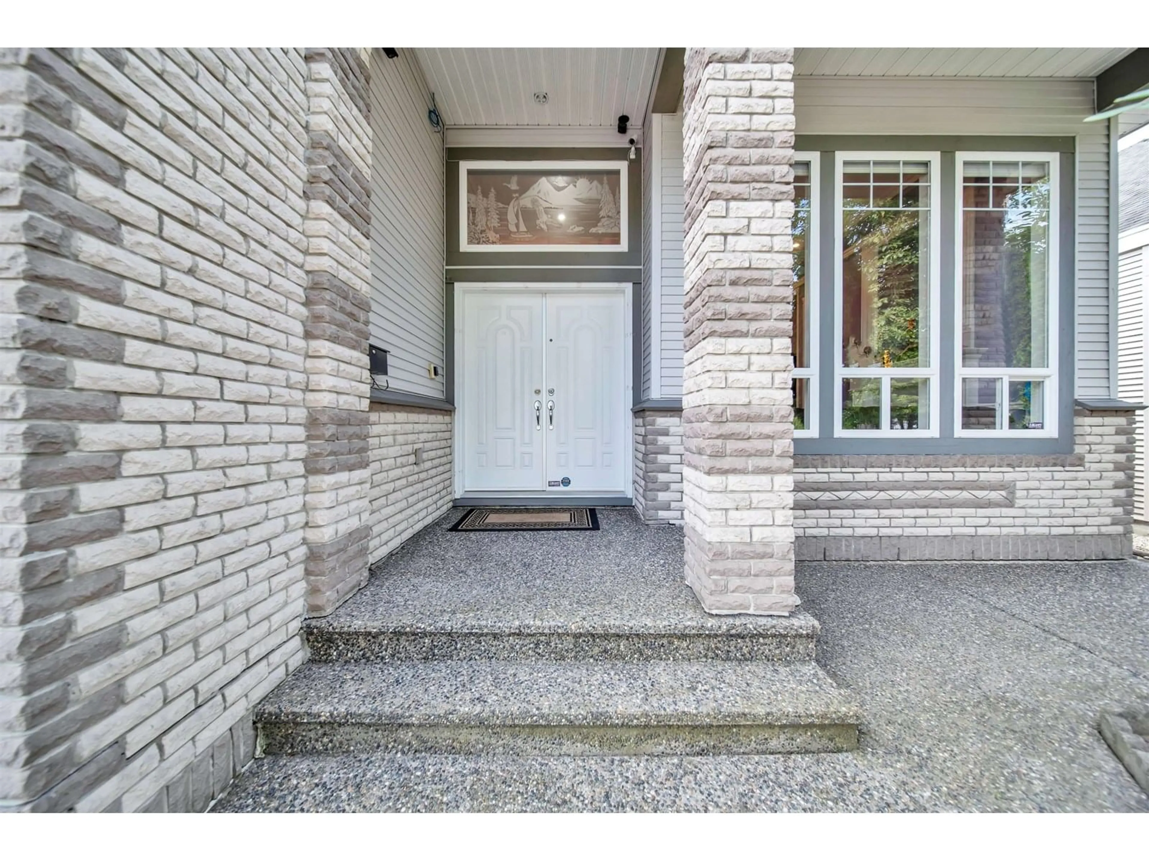 Indoor entryway for 10902 84, Delta British Columbia V4C2L4
