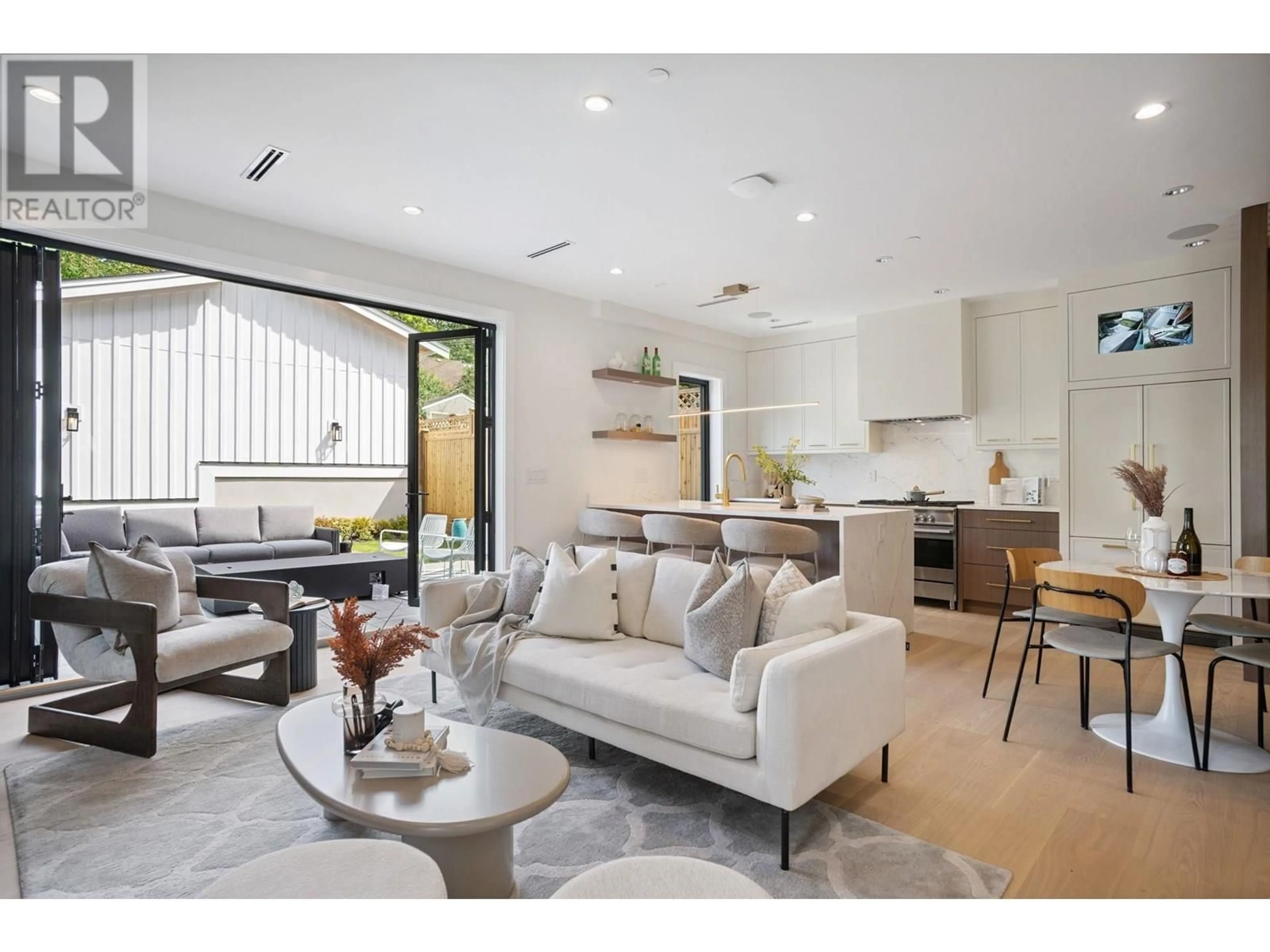 Living room with furniture, unknown for 1876 GARDEN DRIVE, Vancouver British Columbia V5N4W7