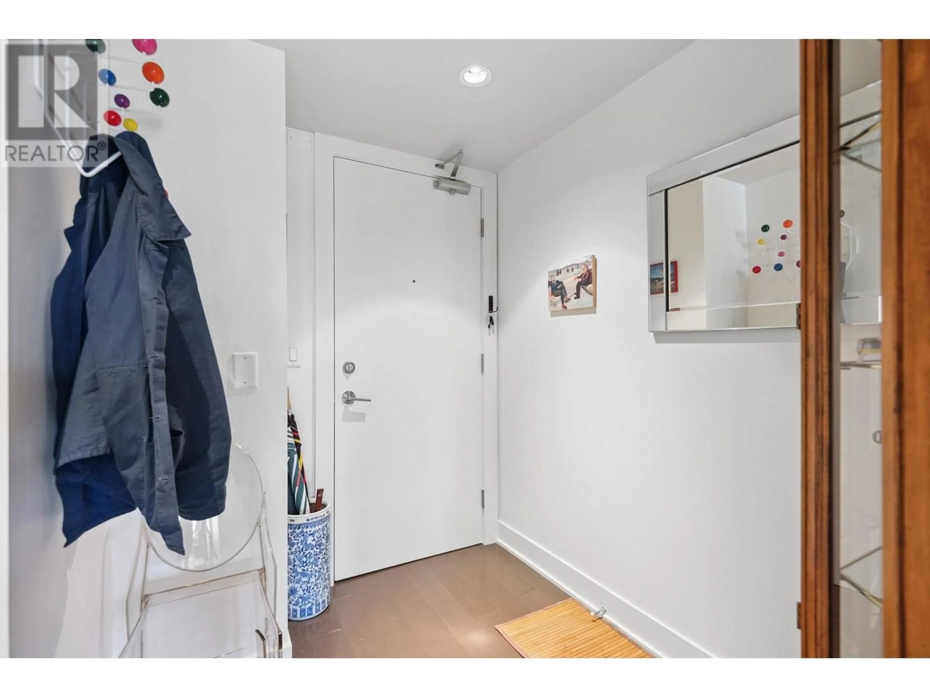 Indoor entryway for 306 - 4463 10TH AVENUE, Vancouver British Columbia V6R2H8