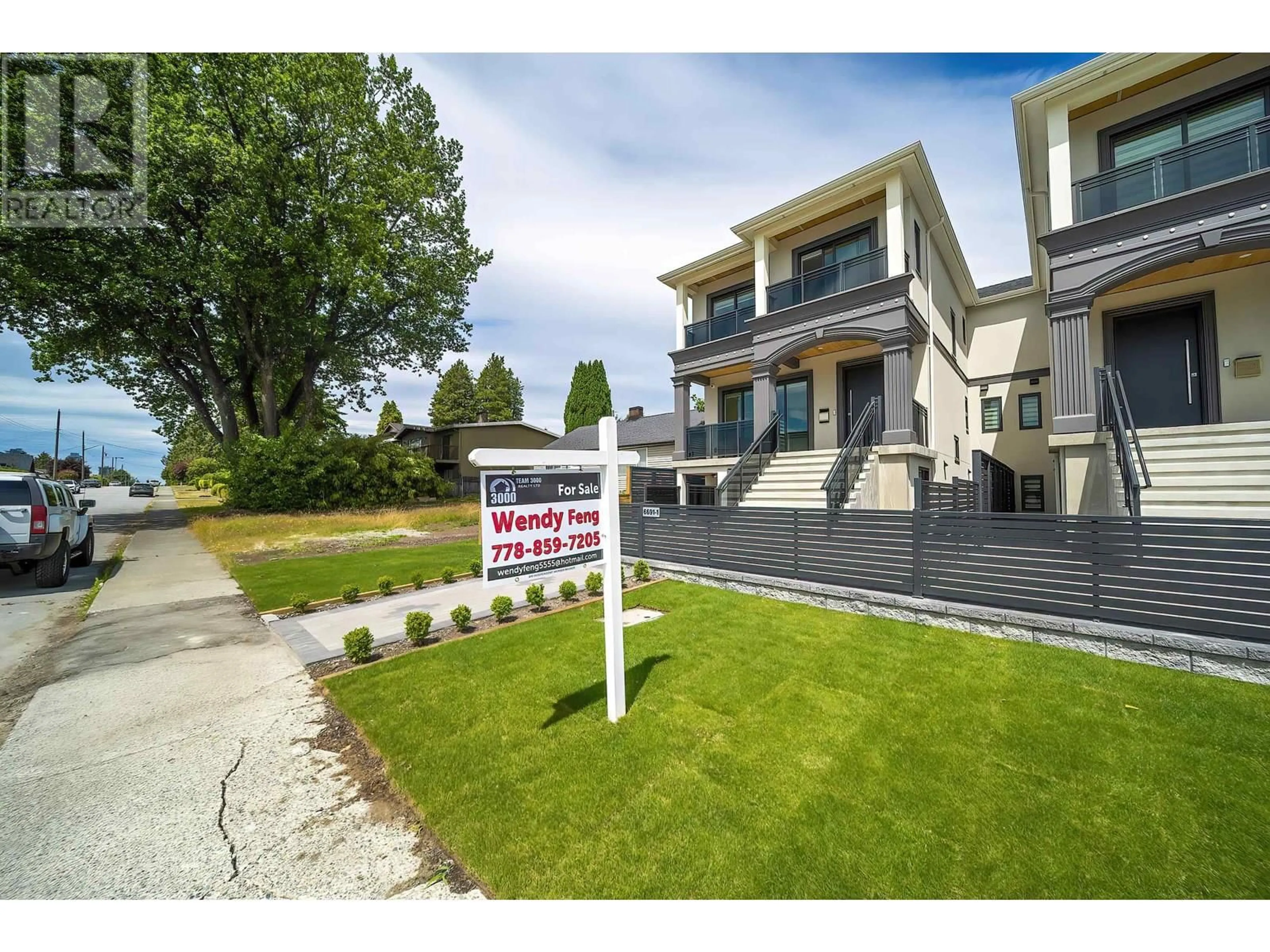 A pic from outside/outdoor area/front of a property/back of a property/a pic from drone, street for 1 - 6691 WINCH STREET, Burnaby British Columbia V5B2L5